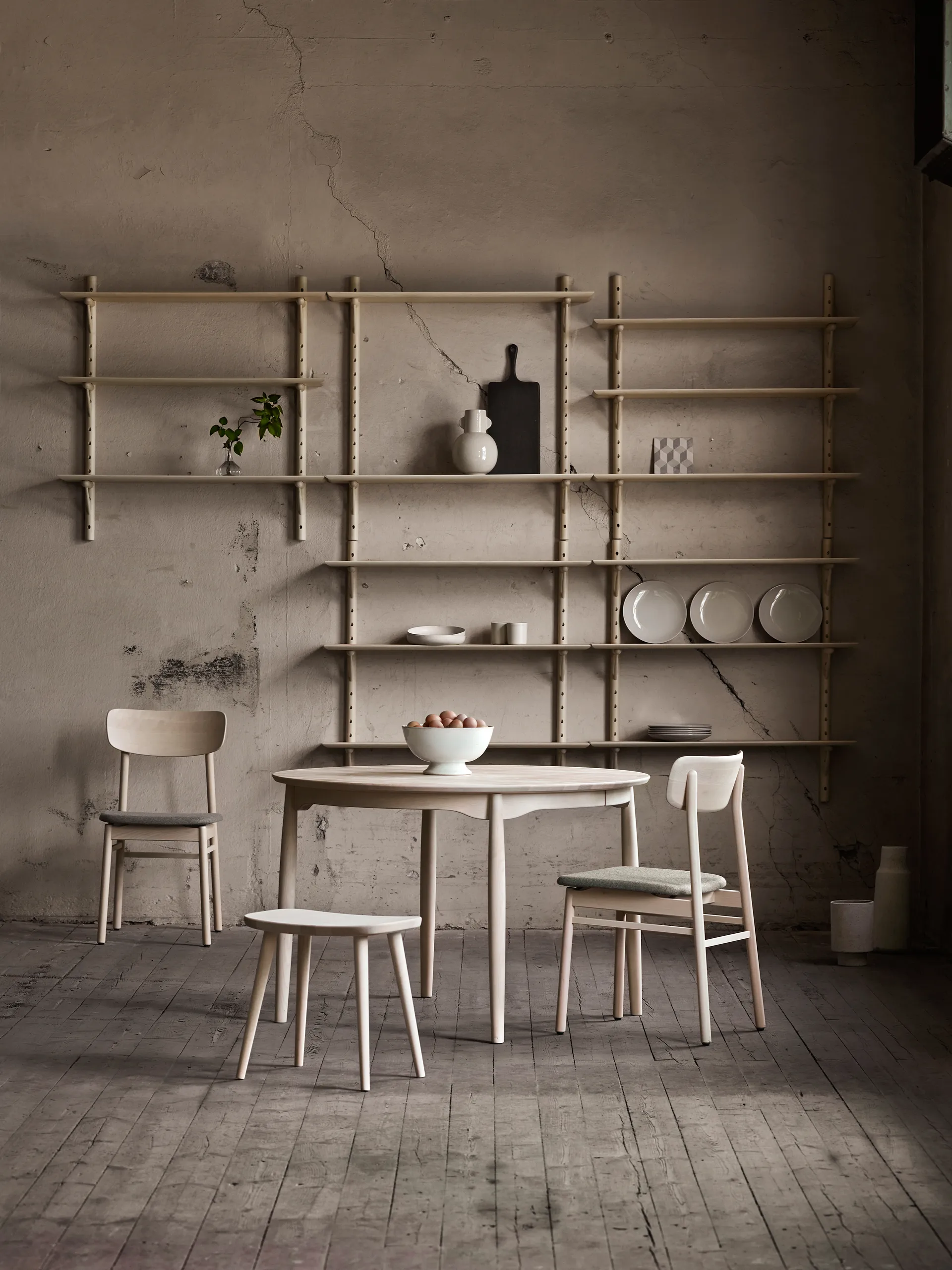 Palle stool, Matte-lacquer - light Stolab