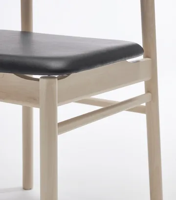Prima Vista chair birch light matte finish - Leather Elmosoft VII 99001 black - Stolab