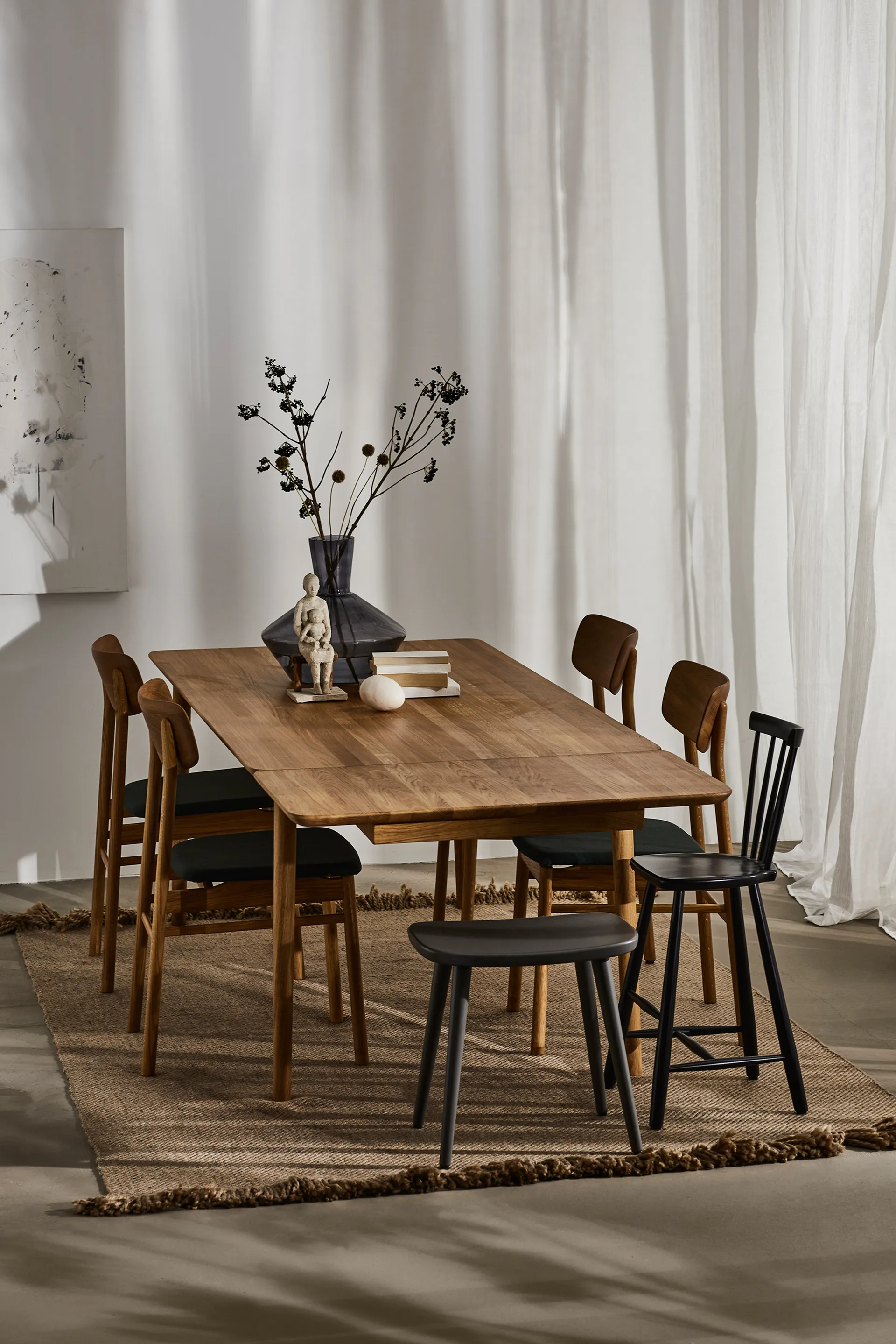 Prima Vista chair oiled oak, Leather elmotique 99001 black Stolab