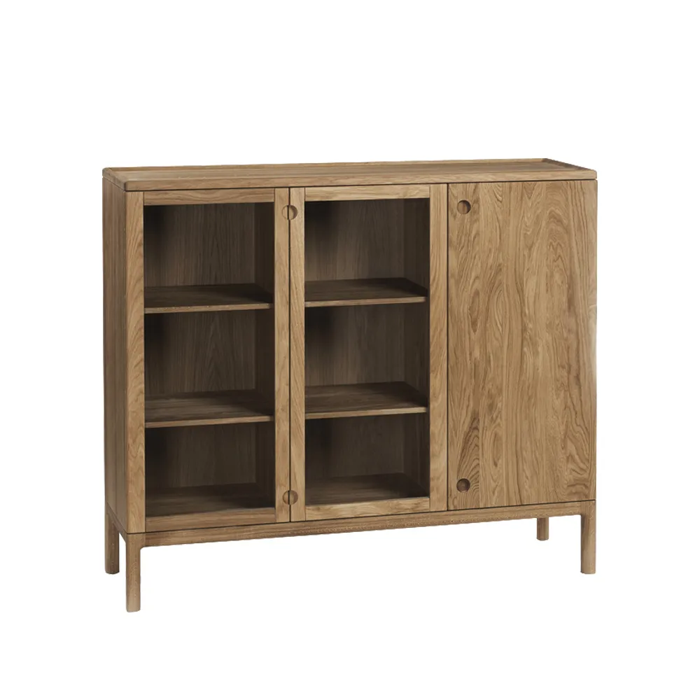 Stolab Prio tall bench Oak natural oil. glass door | Scandinavian Design | Dressers & sideboards | Beige