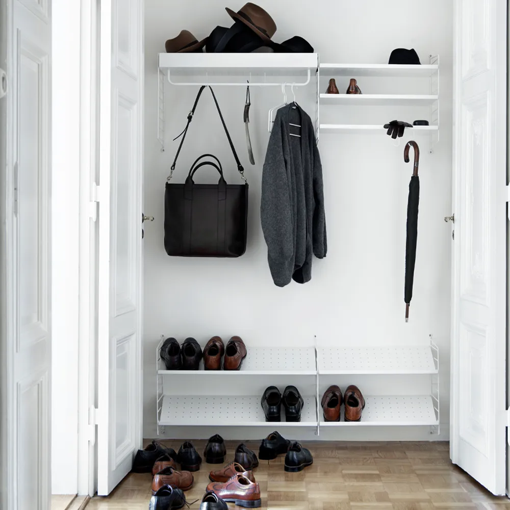 String hallway white - Combination E String