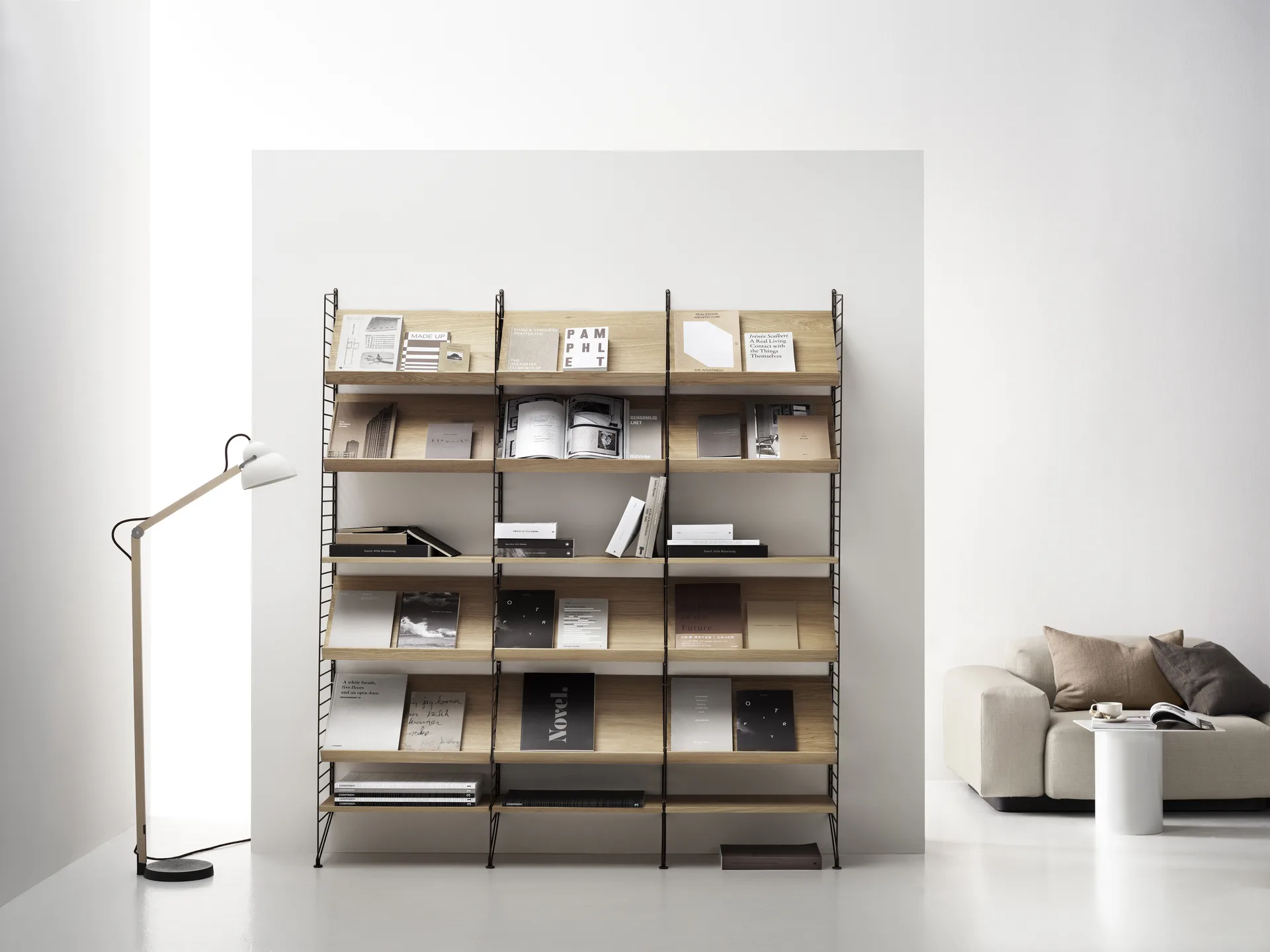 String magazine shelf wood, Oak, 58x30 cm String