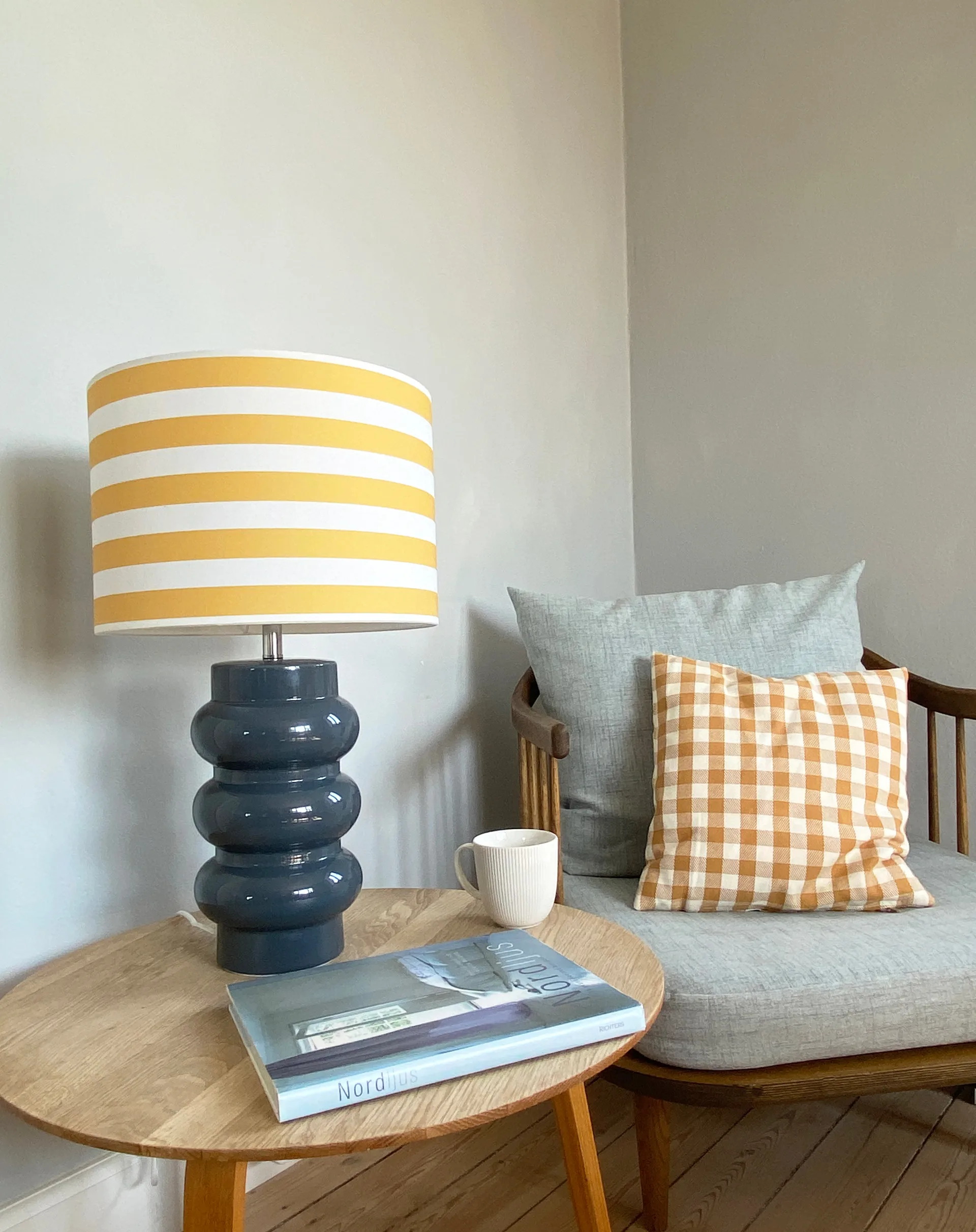 Lyon table lamp, Storm Blue Superliving