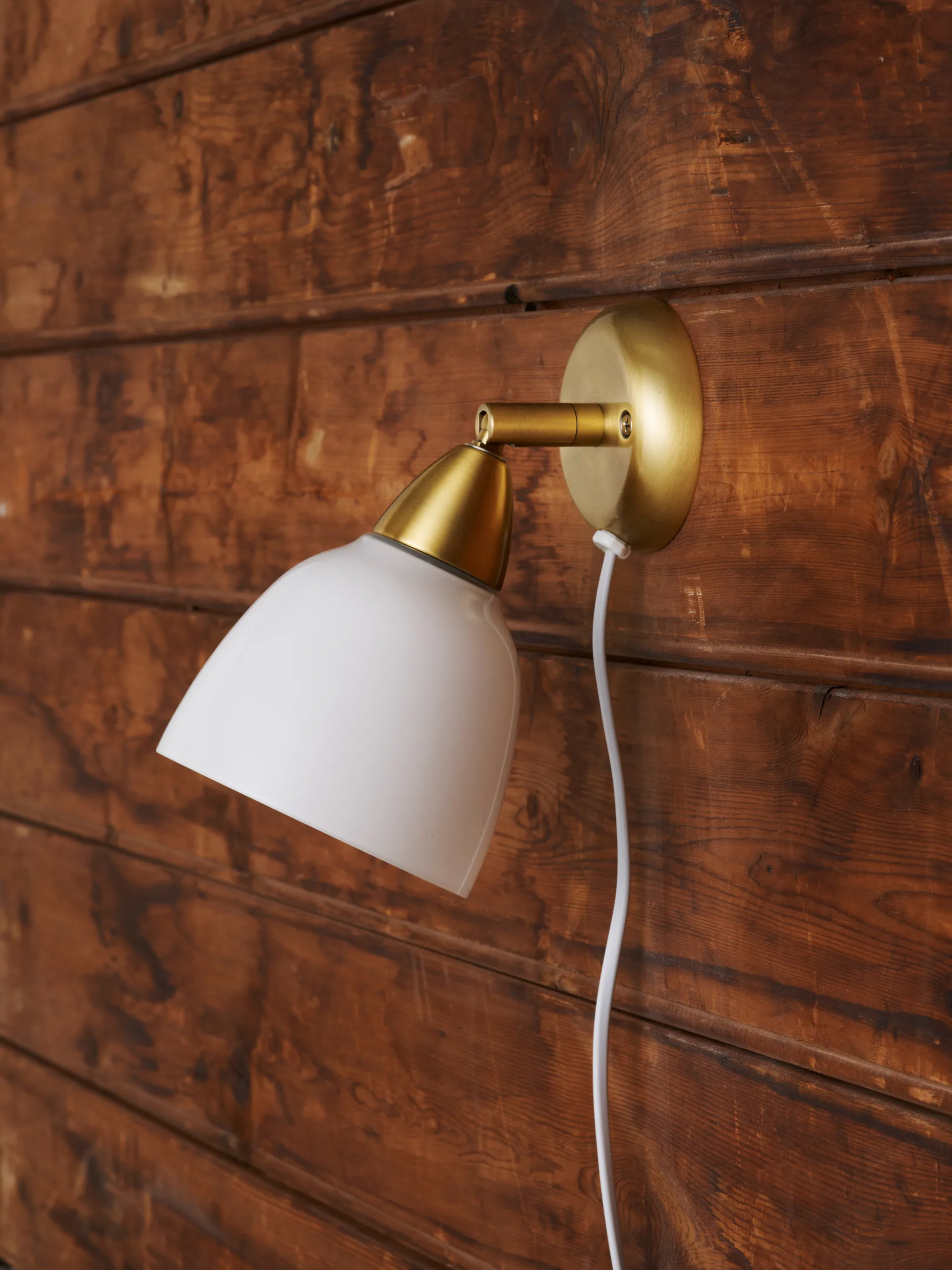 Urban short wall lamp, Brushed Brass Superliving