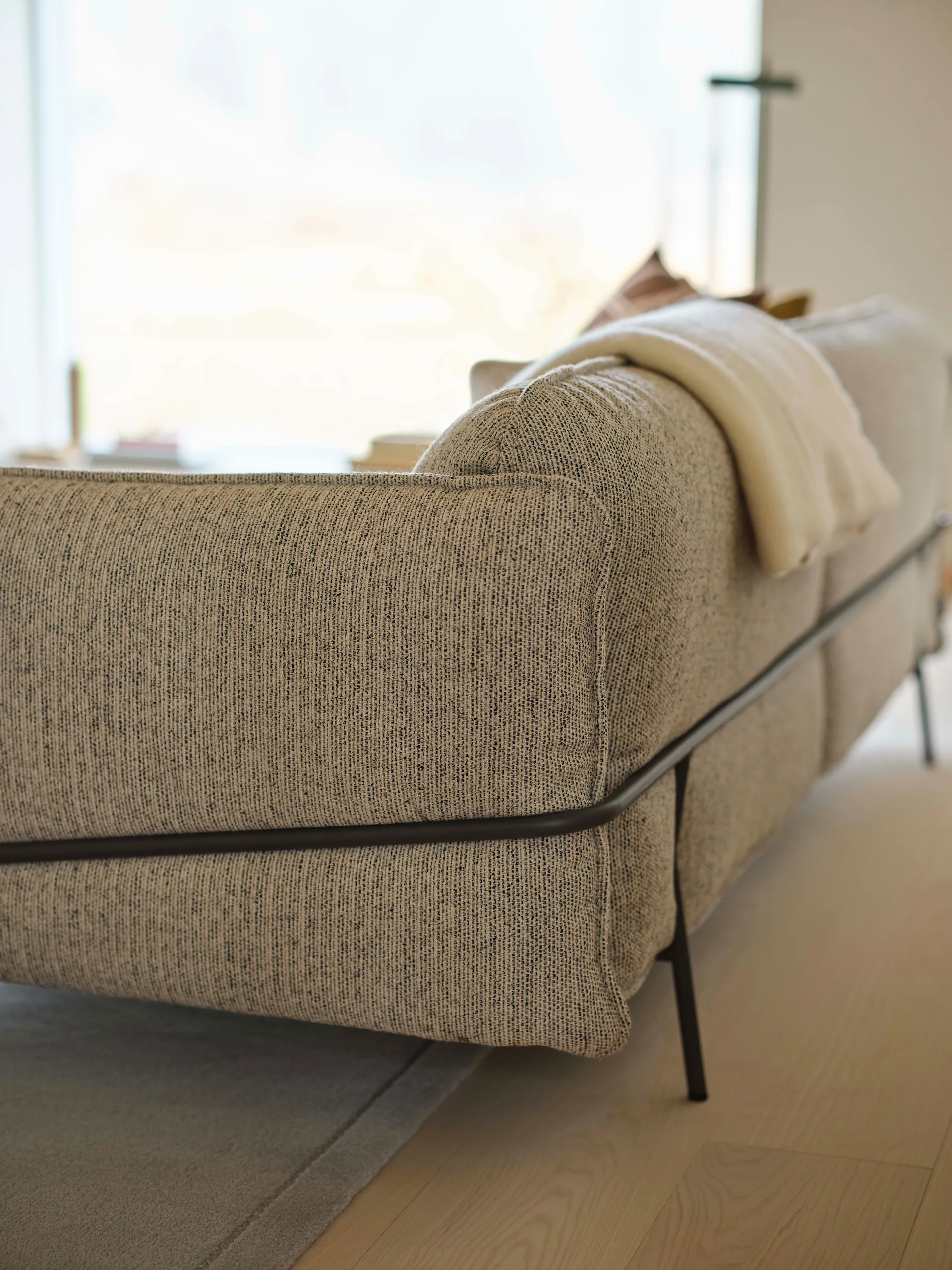 Continental sofa, Sealife Light beige/White-orkangray Swedese