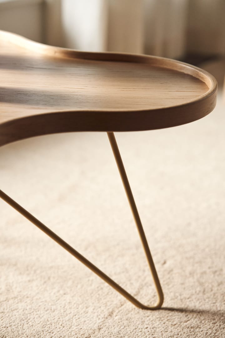 Flower mono table 84x90 cm, H39 cm Oak laquered Swedese