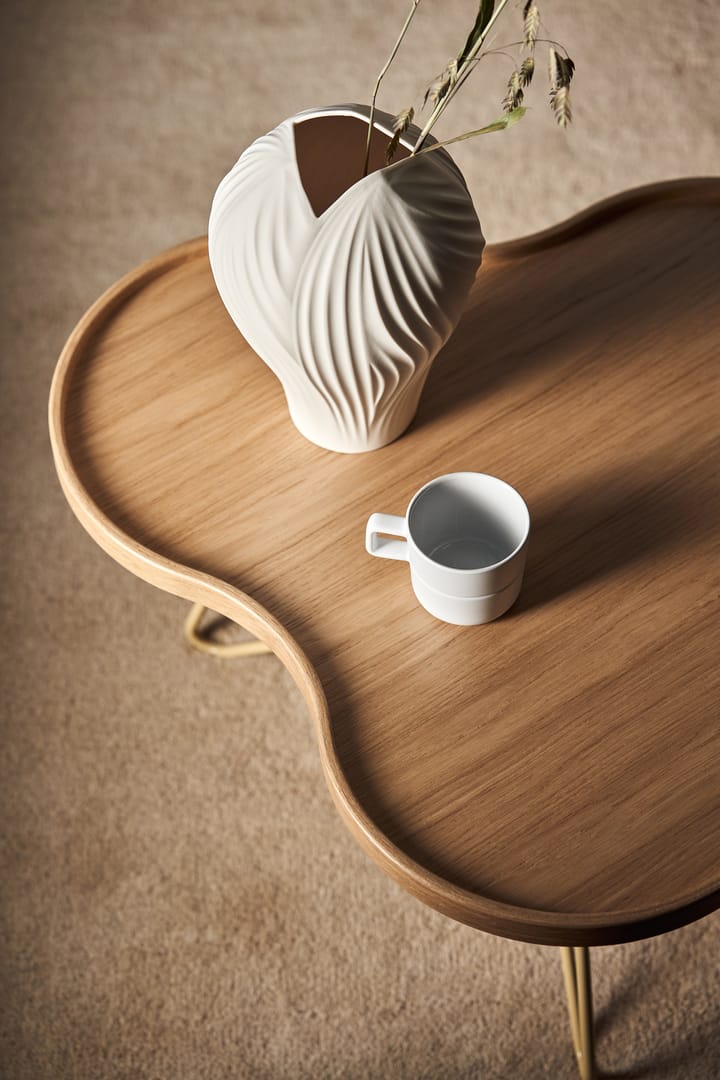 Flower mono table 84x90 cm, H39 cm Oak laquered Swedese