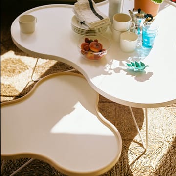 Flower table 84x90 cm - White, 39cm, walnut edge, chrome base - Swedese