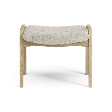 Lamini children's foot stool laquered oak/sheep skin - Moonlight (beige) - Swedese