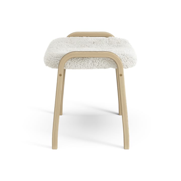 Lamini children's foot stool laquered oak/sheep skin, Off white (white) Swedese