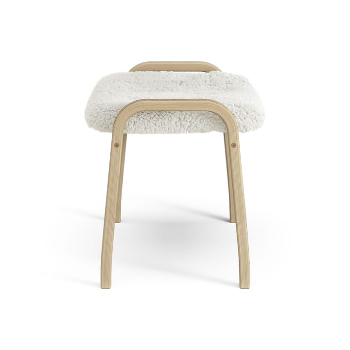 Lamini children's foot stool laquered oak/sheep skin - Off white (white) - Swedese