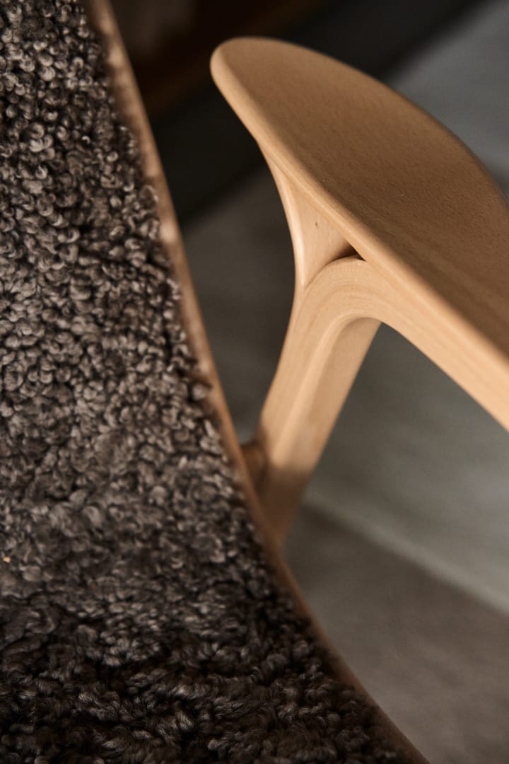 Lamino arm chair laquered beech/sheep skin - Sahara (nougat brown) - Swedese