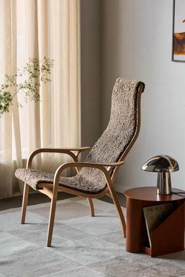 Lamino arm chair laquered beech/sheep skin - Sahara (nougat brown) - Swedese