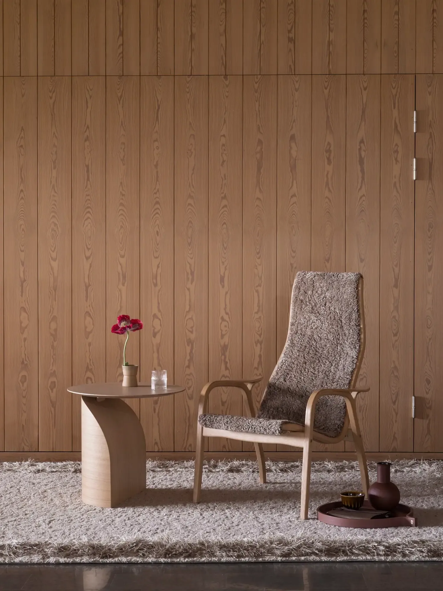 Lamino armchair, Sheepskin Moonlight-lacquered beech Swedese