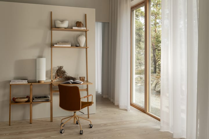 Libri shelf 2 shelf, Ash lacquered nutmeg Swedese