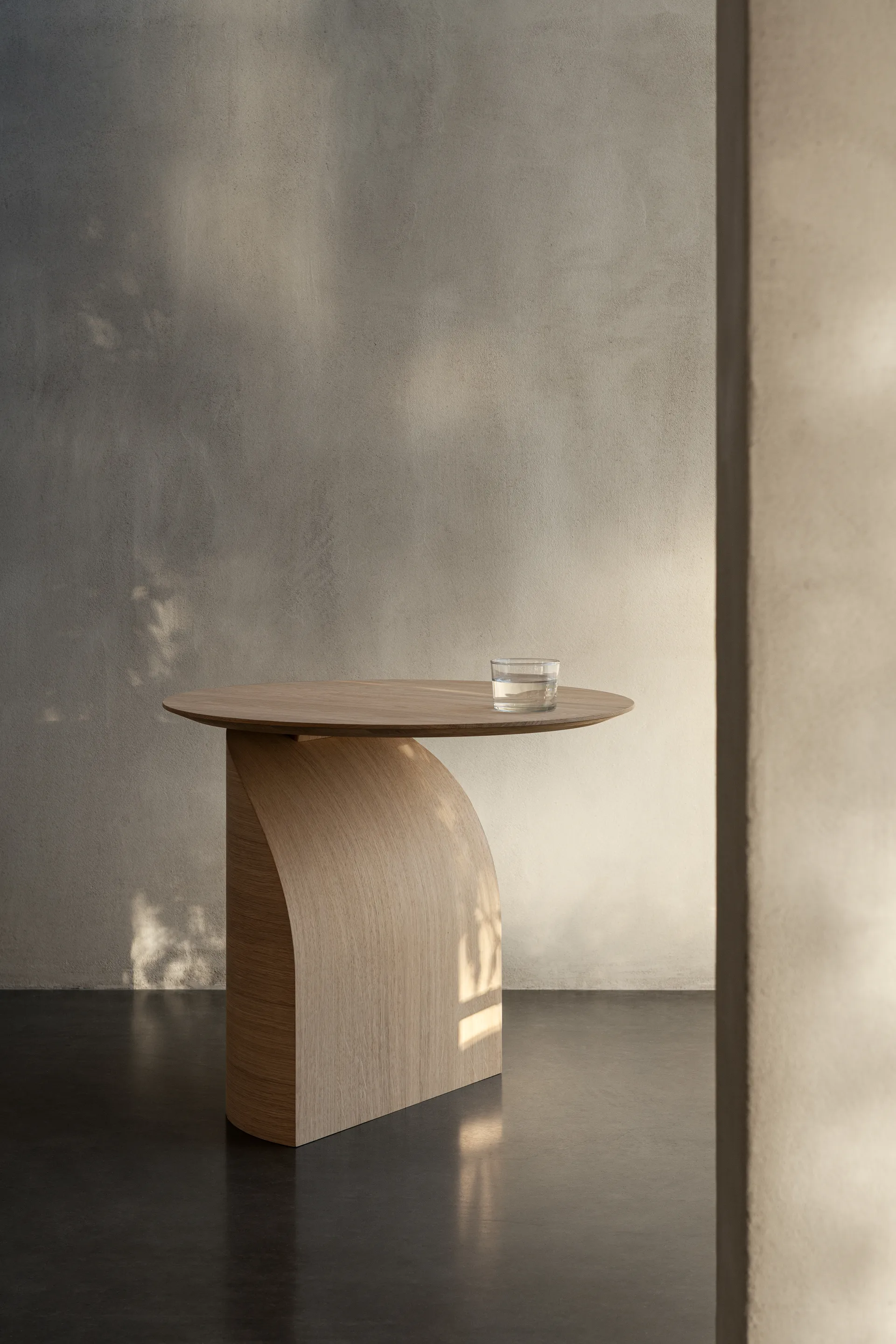 Savoa table H50 cm, Oak laquered Swedese