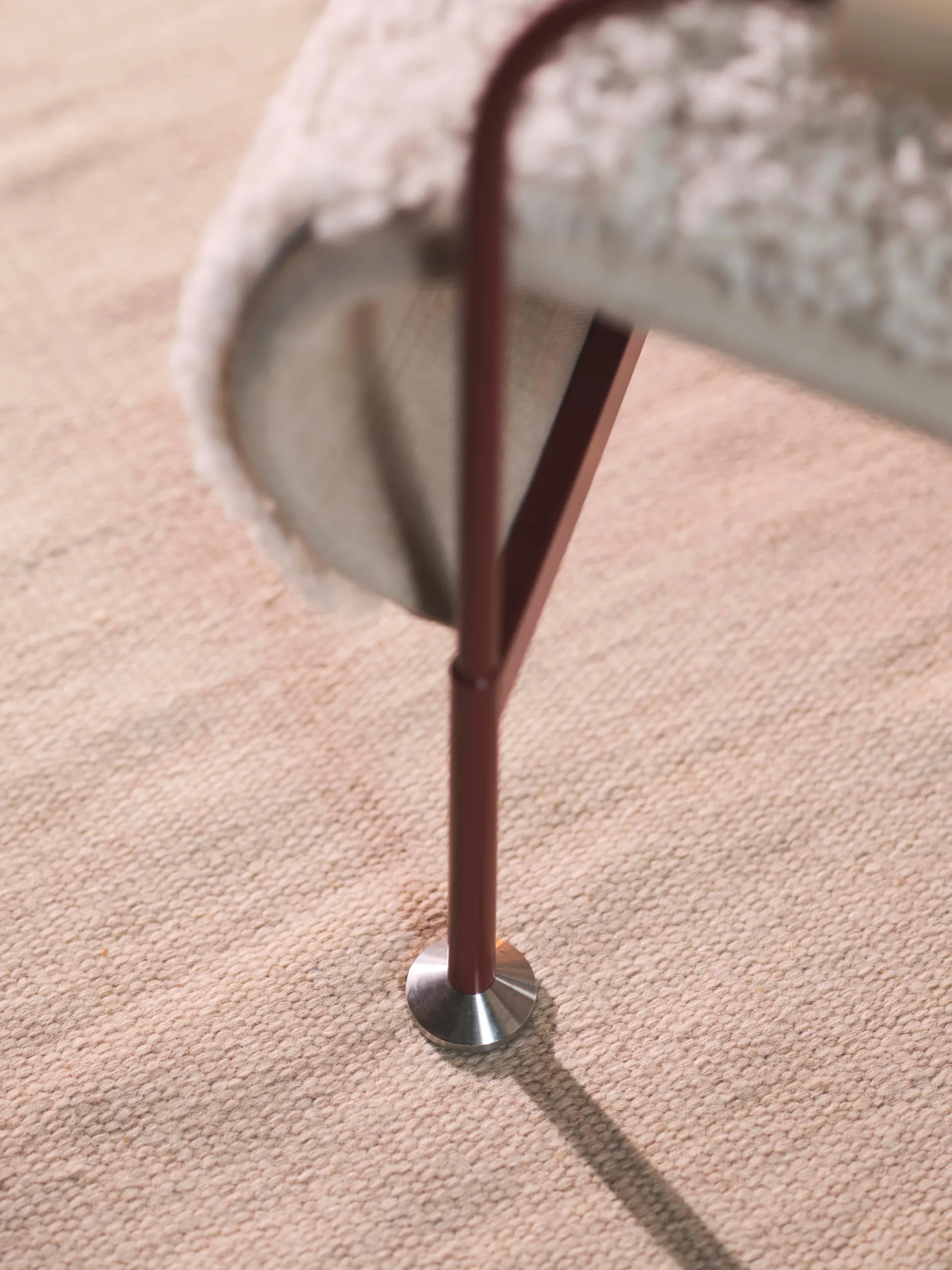 Serpentine armchair, Fabric Romo Linara Rye-chrome-tärnsjö Nature Swedese