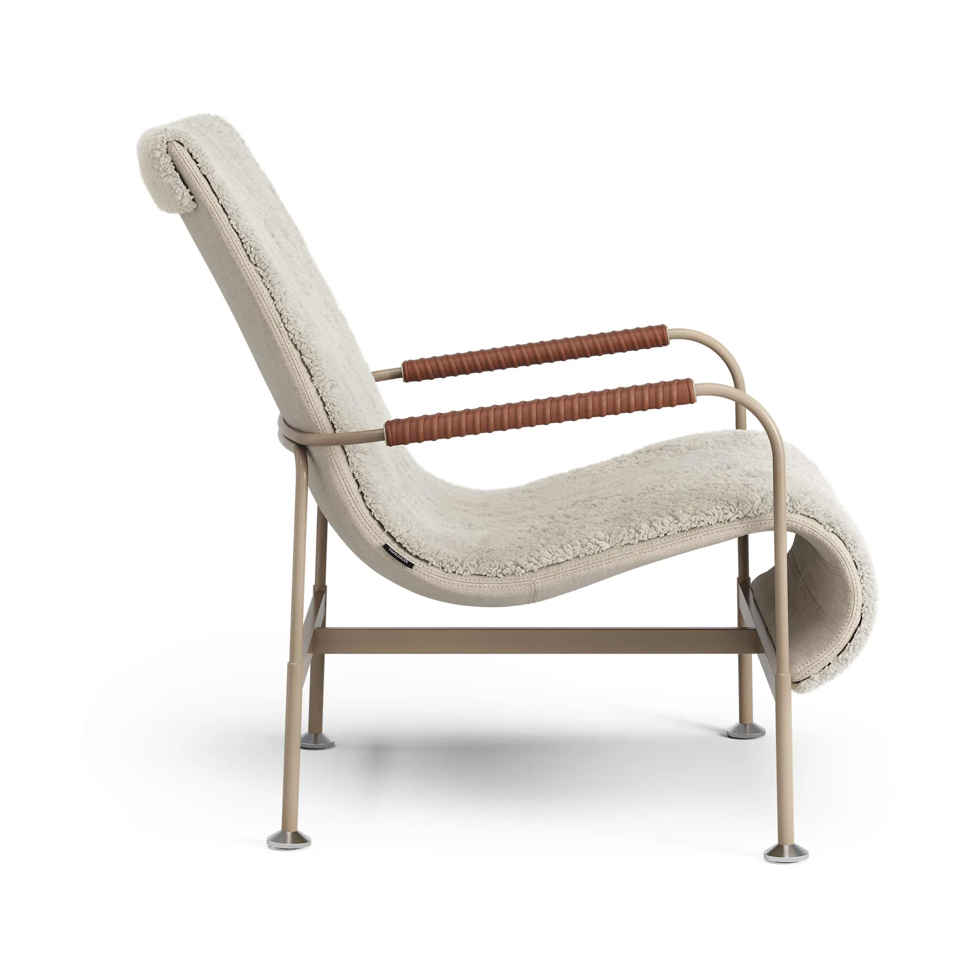 Serpentine armchair, Sheepskin Moonlight-nutmeg-Tärnsjö Cognac Swedese