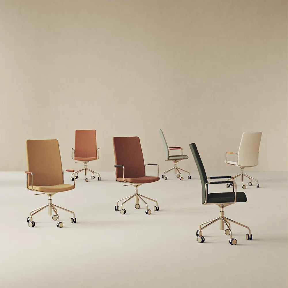 Stella high office chair can be raised/lowered without tilting, Leather elmosoft 33001 brown, chrome, adjustable seat height Swedese