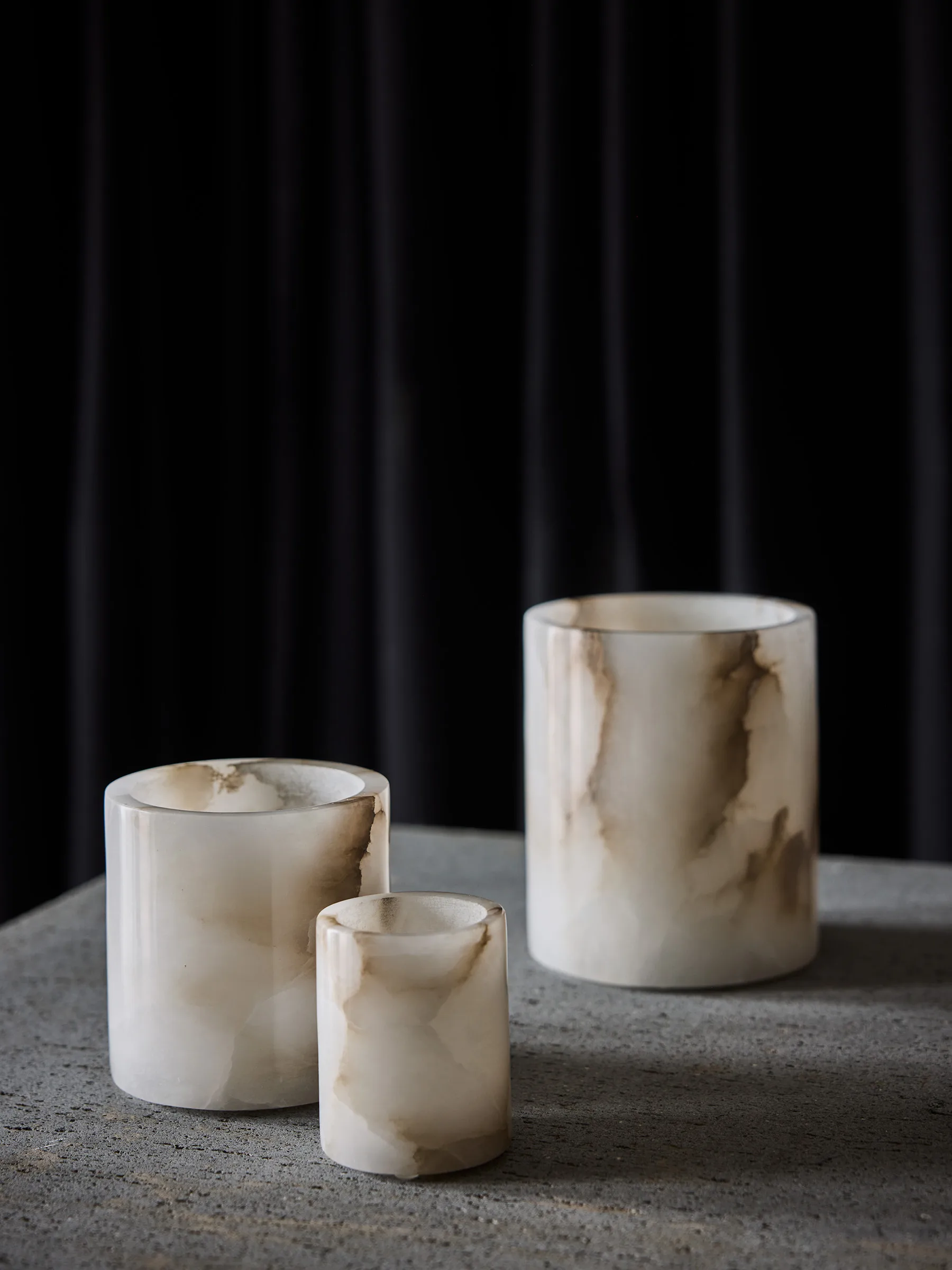 Alabaster candle holder, White-beige, M 14 cm Tell Me More