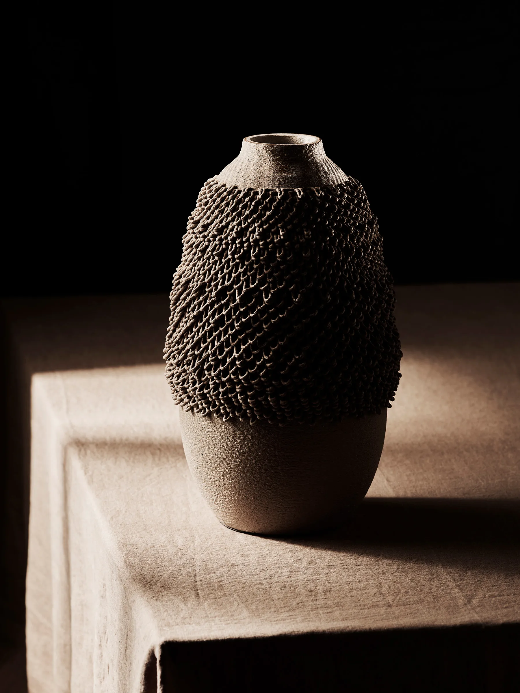 Aria vase small, Brown Tell Me More