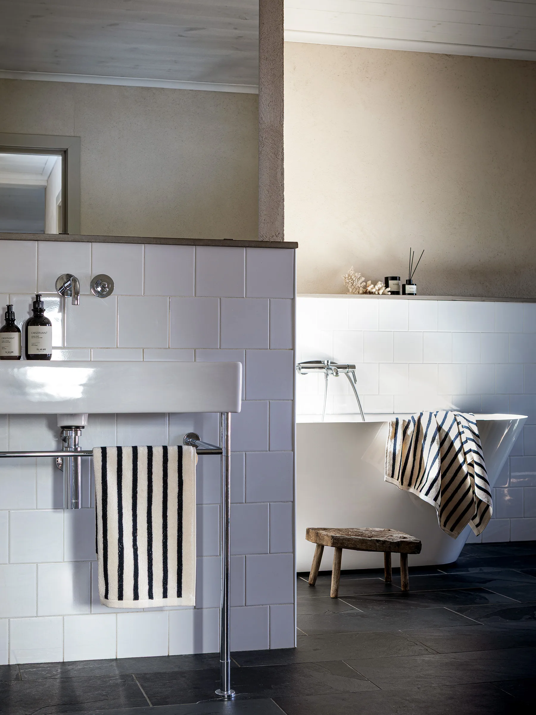 Bonnie bath towel 70x140 cm, Black Tell Me More