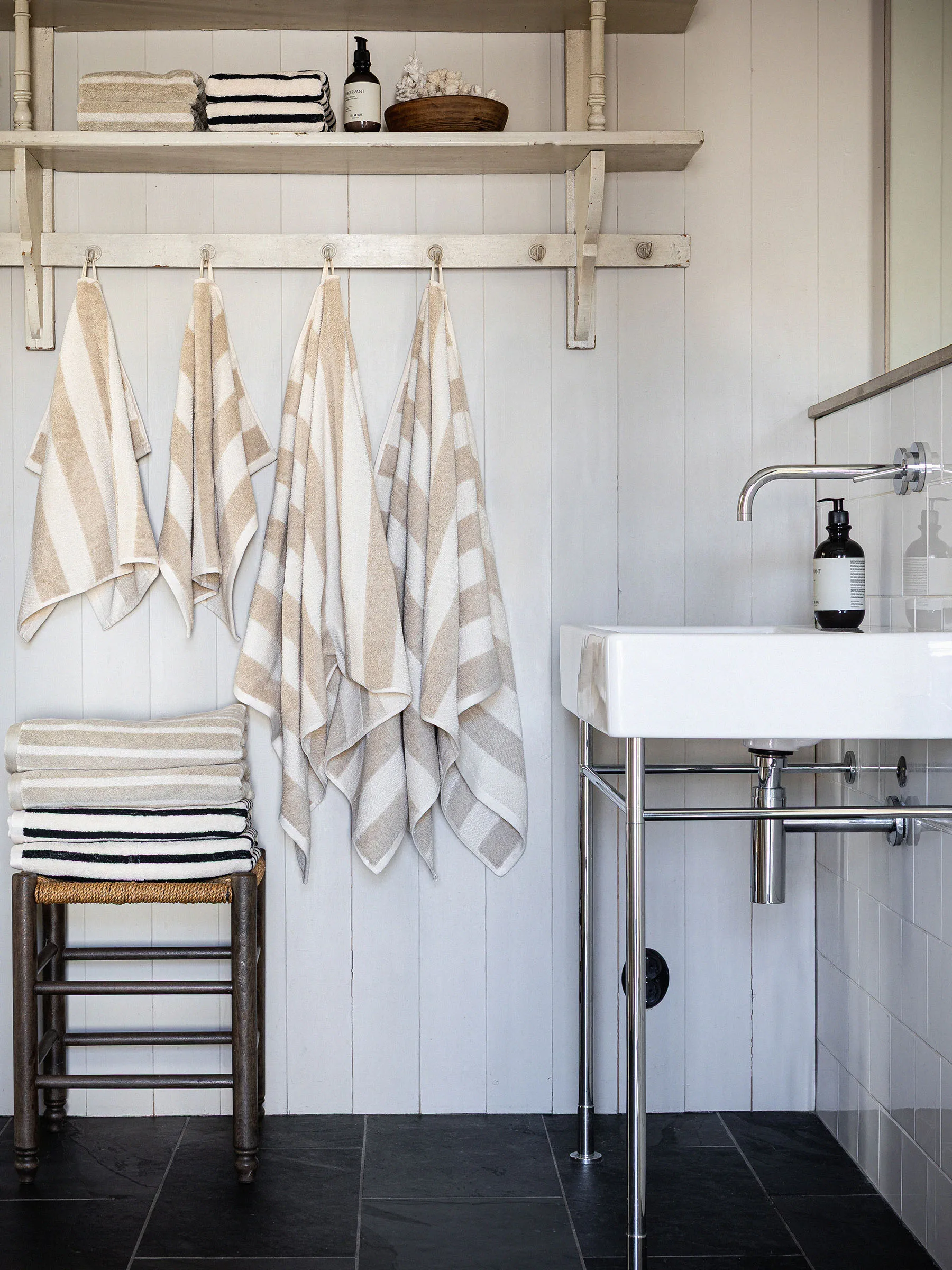 Cleo towel 50x70 cm, Beige Tell Me More