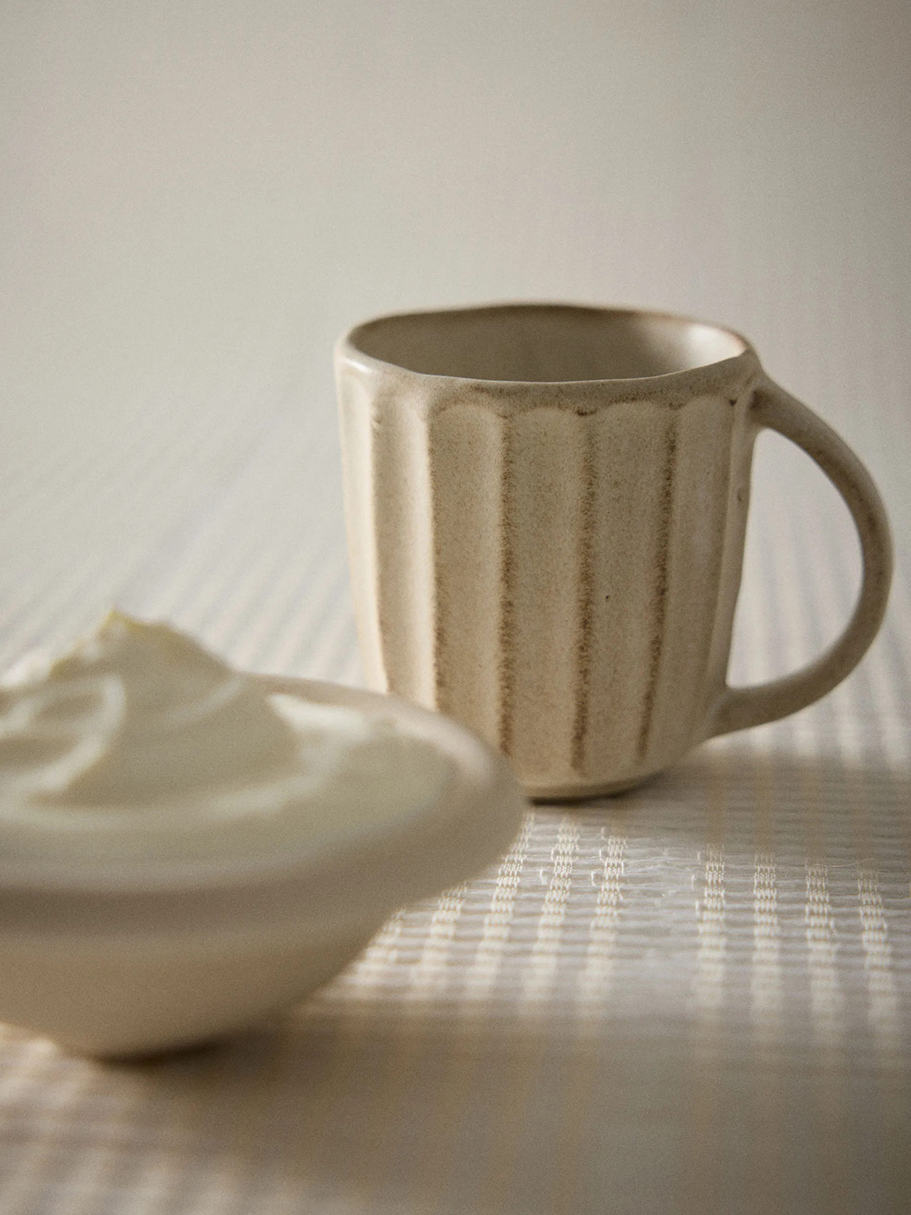 Elba mug, Sand beige, 35 cl Tell Me More