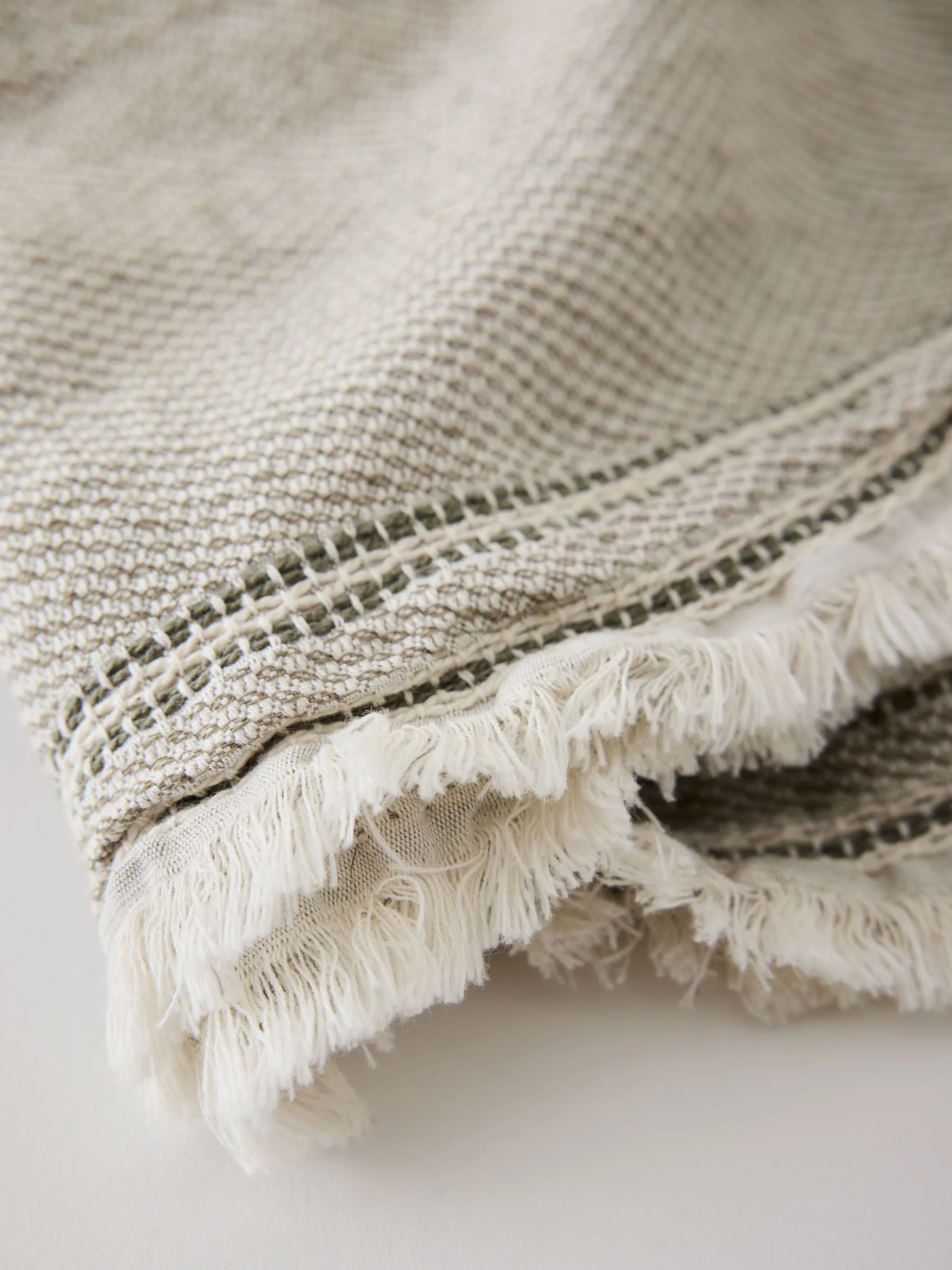 Leonie throw blanket, Green, 135x200 cm Tell Me More