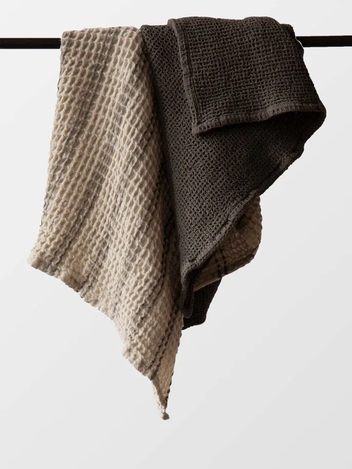 Nella towel 50x70 cm, Taupe Tell Me More