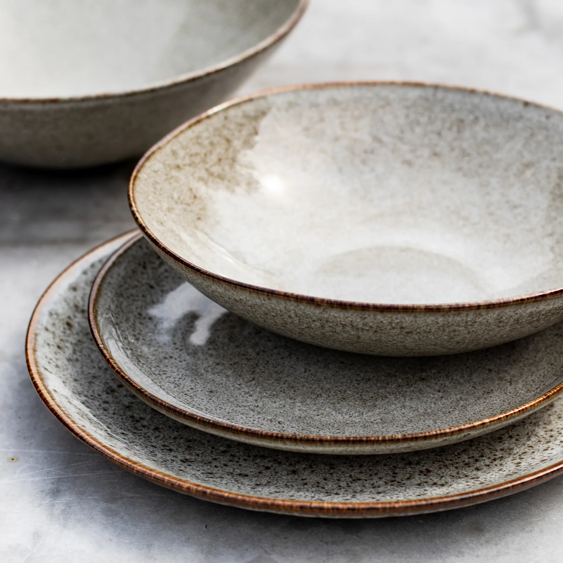 Taranto small plate Ø17 cm, Sand Tell Me More