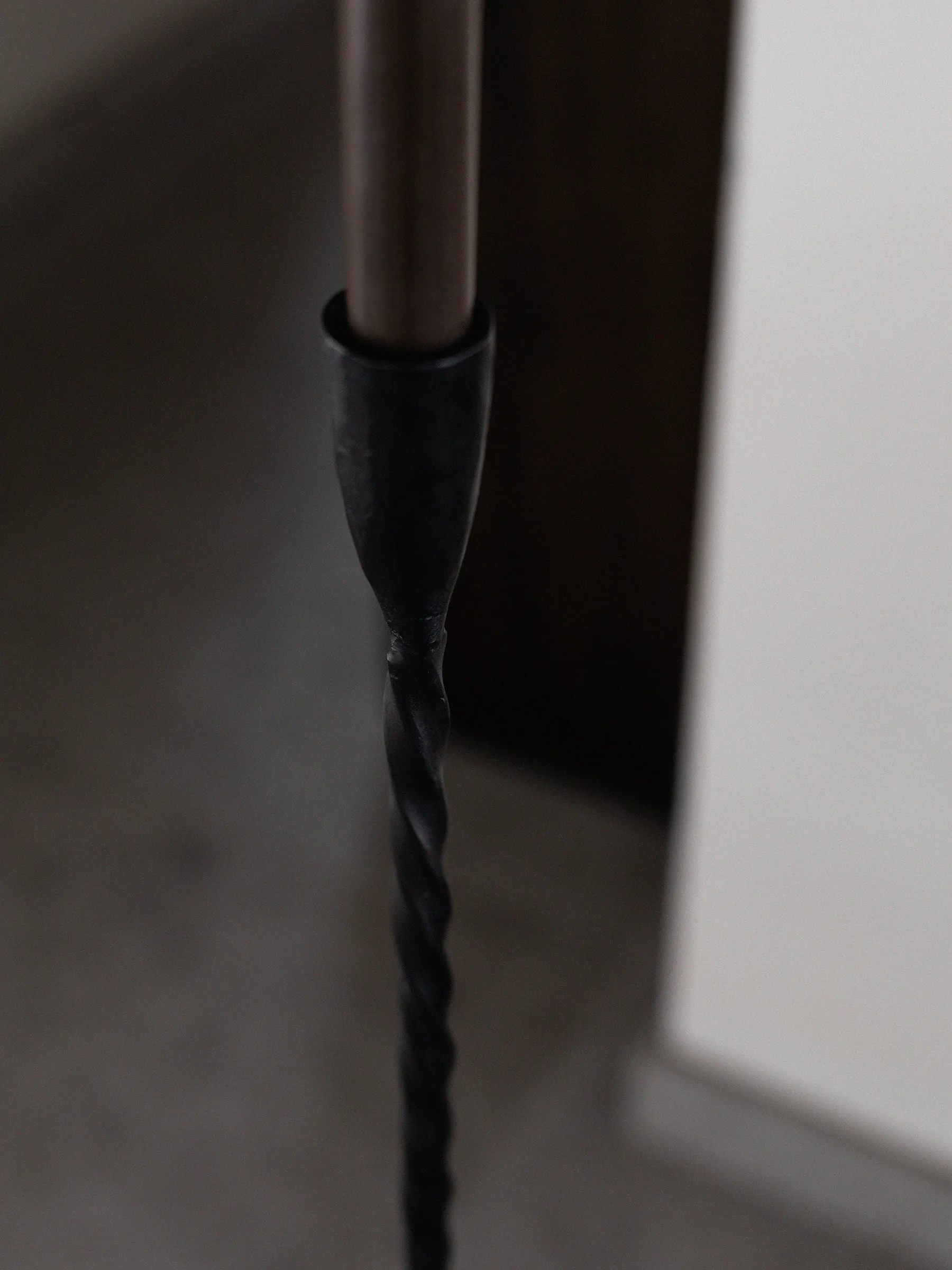 Twist floor candle holder 80 cm, Black Tell Me More