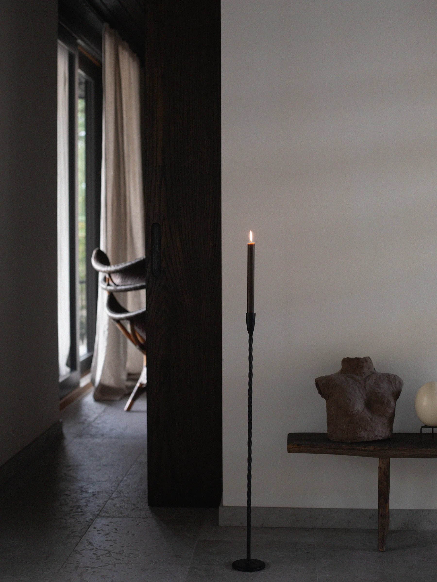 Twist floor candle holder 80 cm, Black Tell Me More