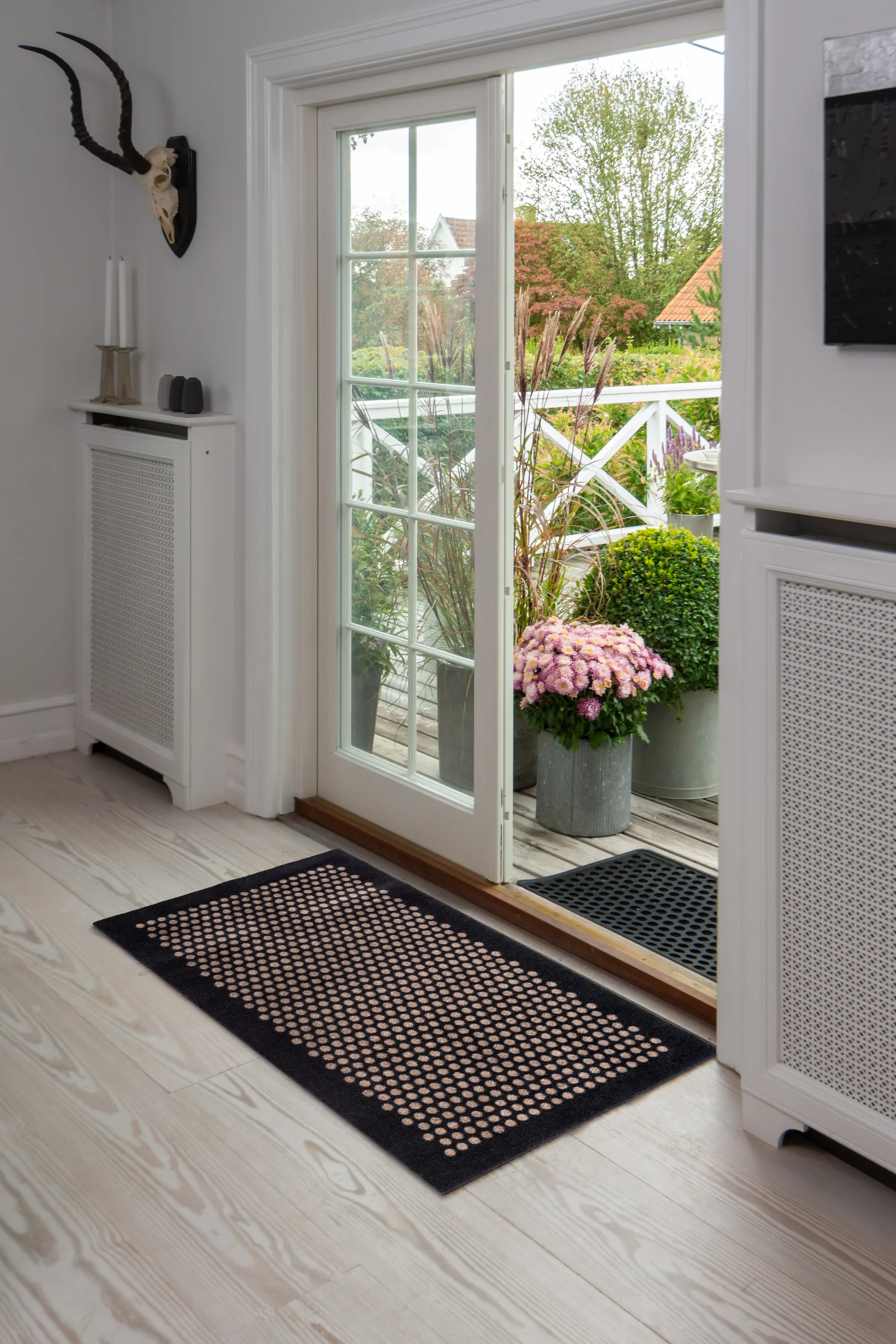 Dot hallway rug, Black-sand. 67x120 cm tica copenhagen