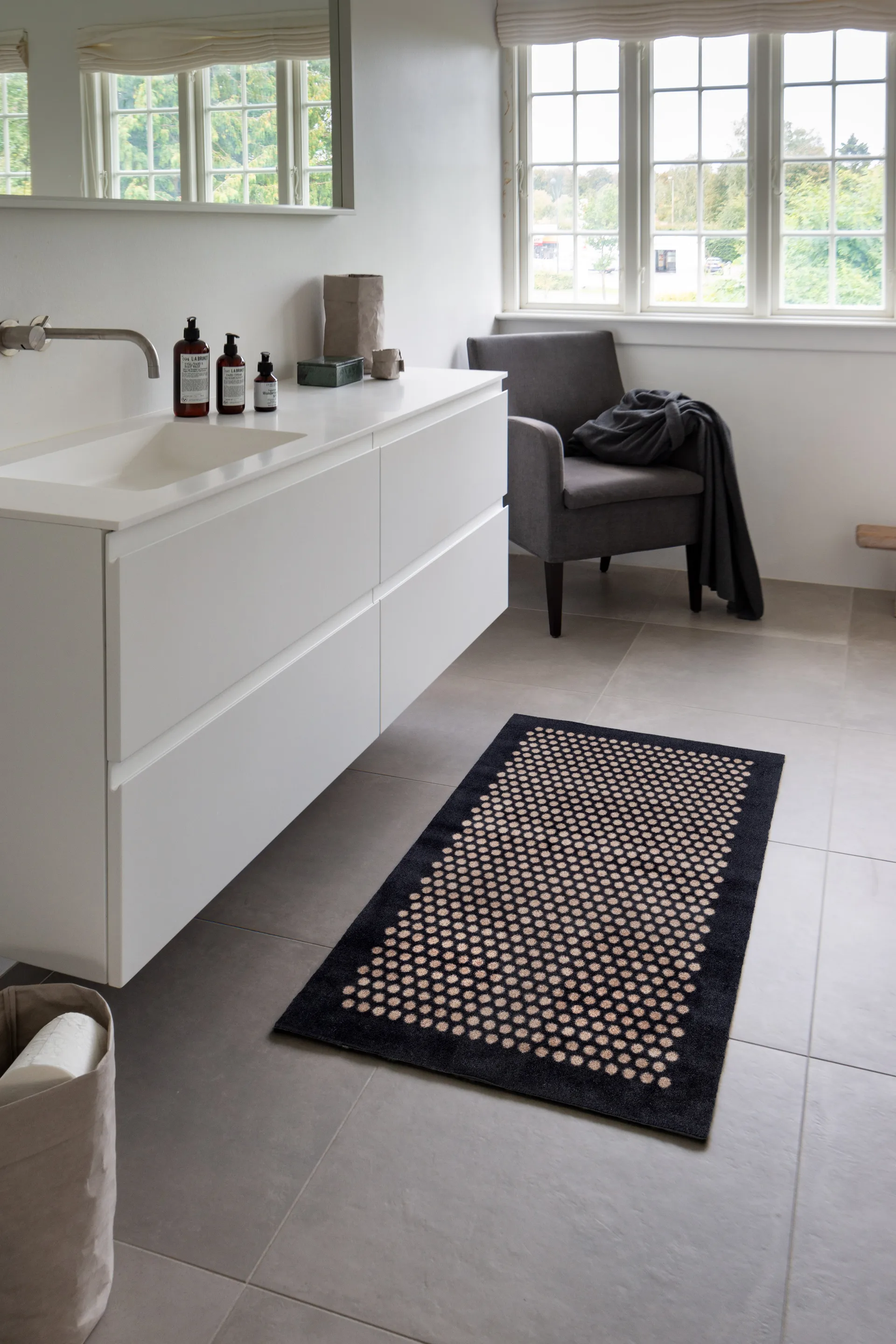 Dot hallway rug, Black-sand. 67x120 cm tica copenhagen
