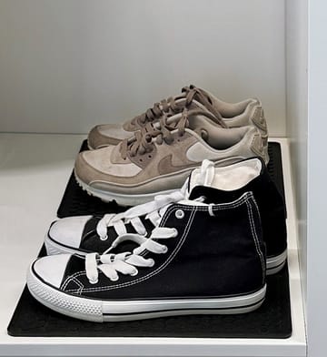 Dot shoe tray 2-pack - 27x32 cm - tica copenhagen