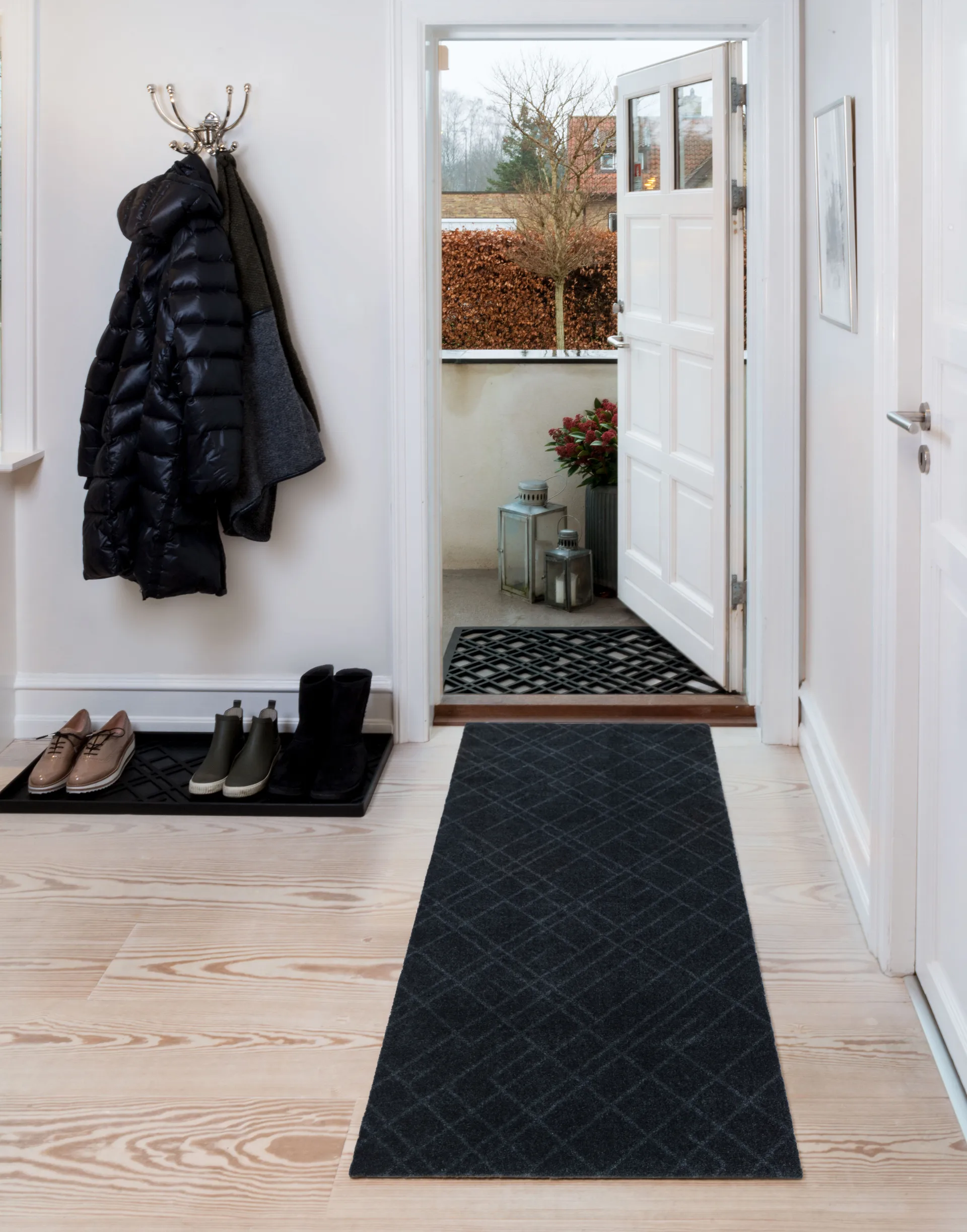 Lines rubber doormat, 60x90 cm tica copenhagen
