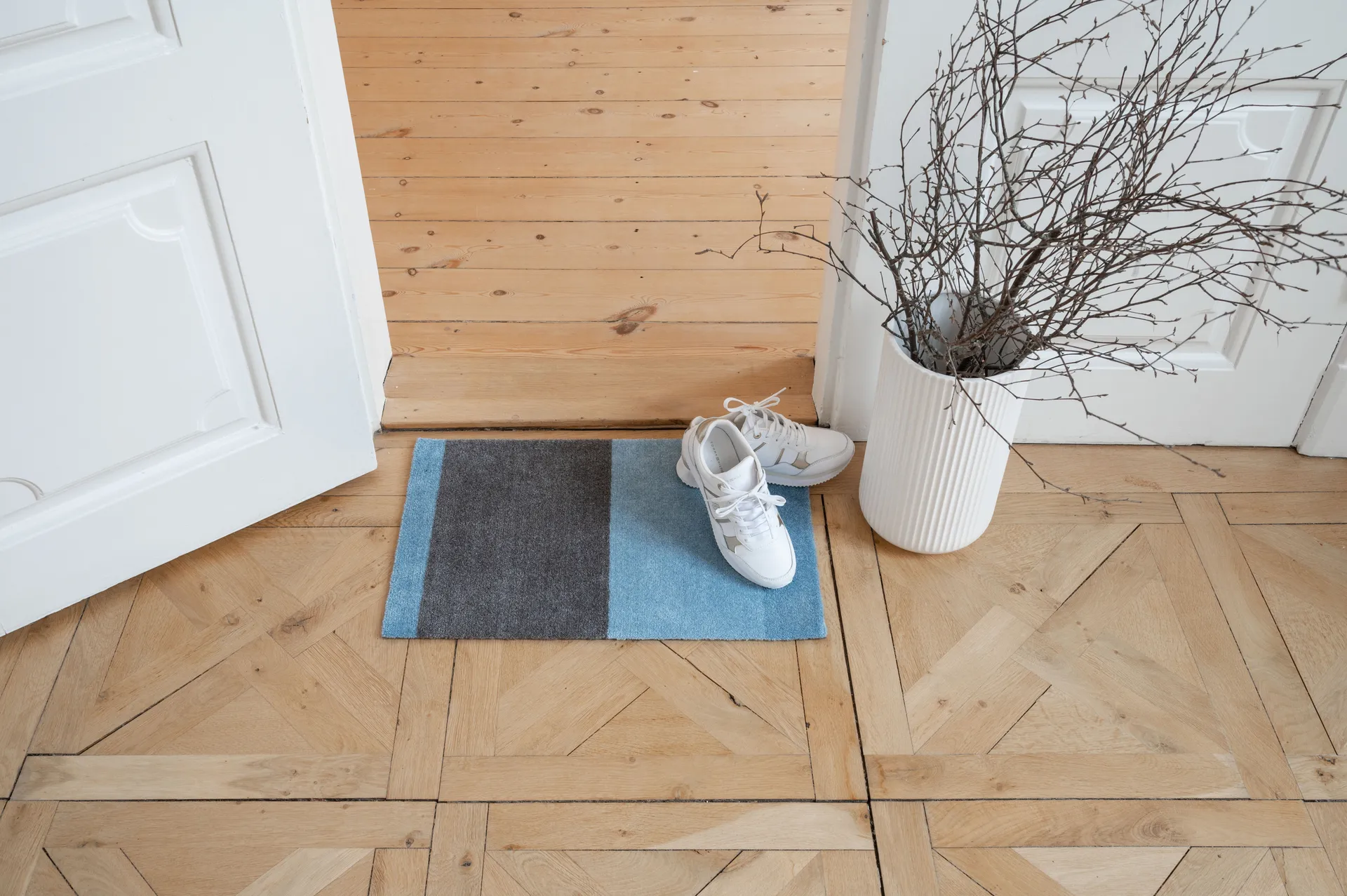 Stripes doormat horizontal, Blue-steel grey. 40x60 cm tica copenhagen