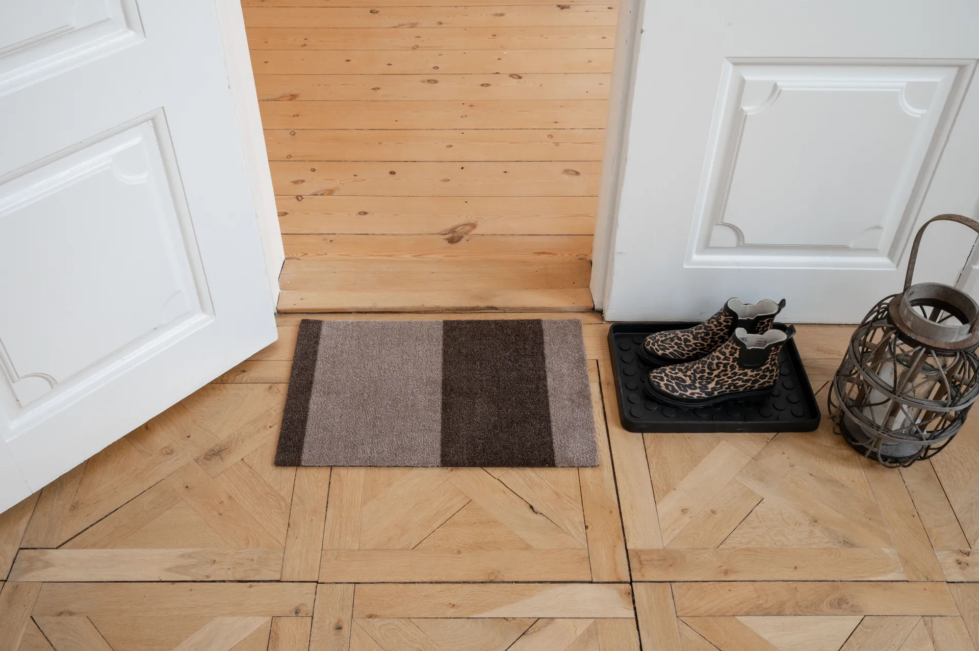 Stripes doormat horizontal, Sand-brown. 40x60 cm tica copenhagen