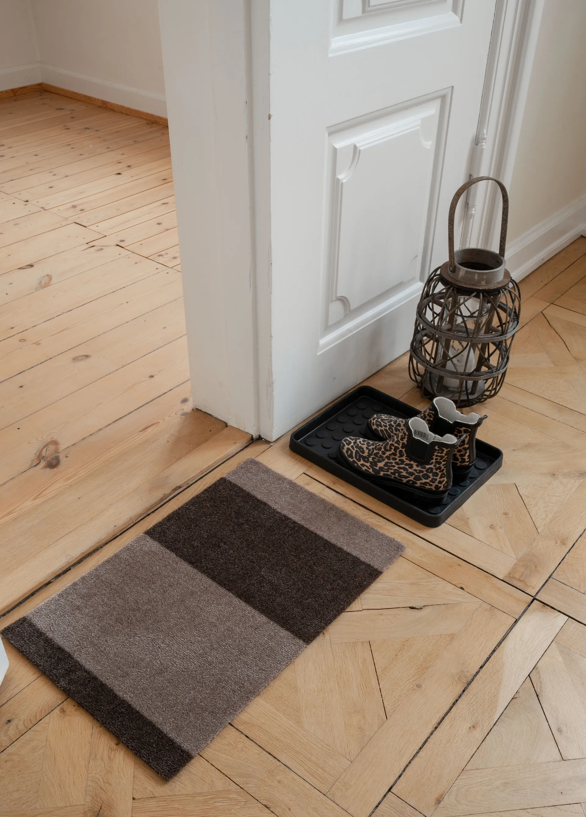 Stripes doormat horizontal, Sand-brown. 40x60 cm tica copenhagen