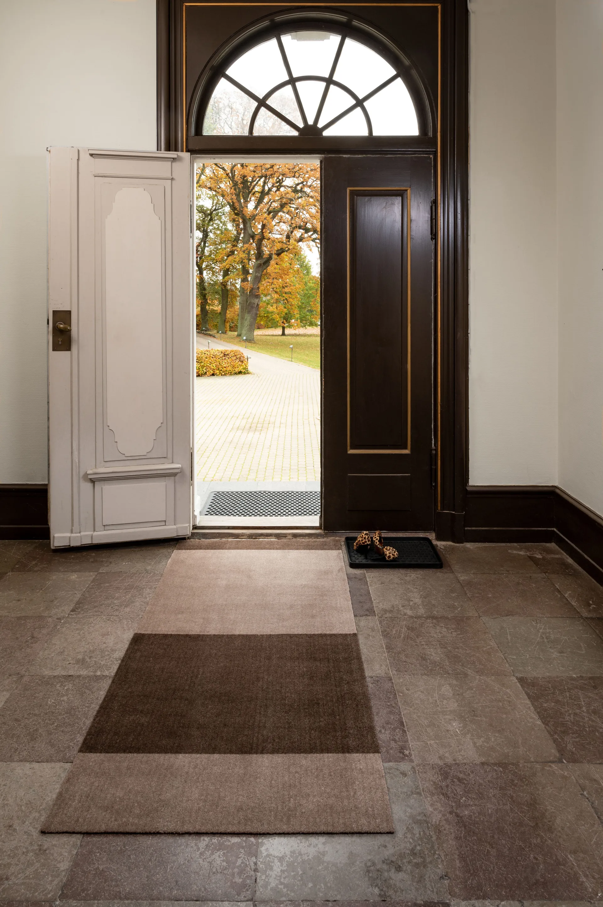 Stripes hallway rug horizontal, Sand-brown. 90x200 cm tica copenhagen