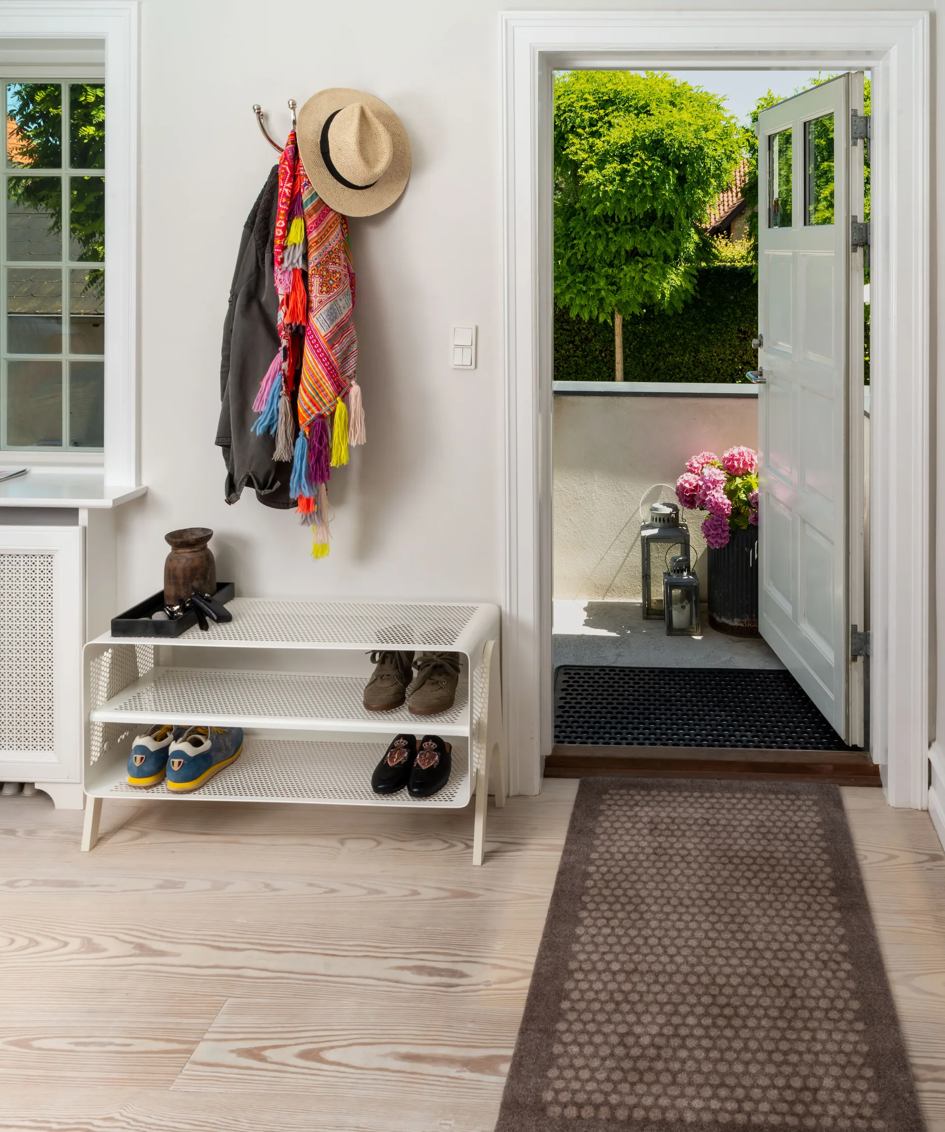 Tica shelf large, Mat white tica copenhagen