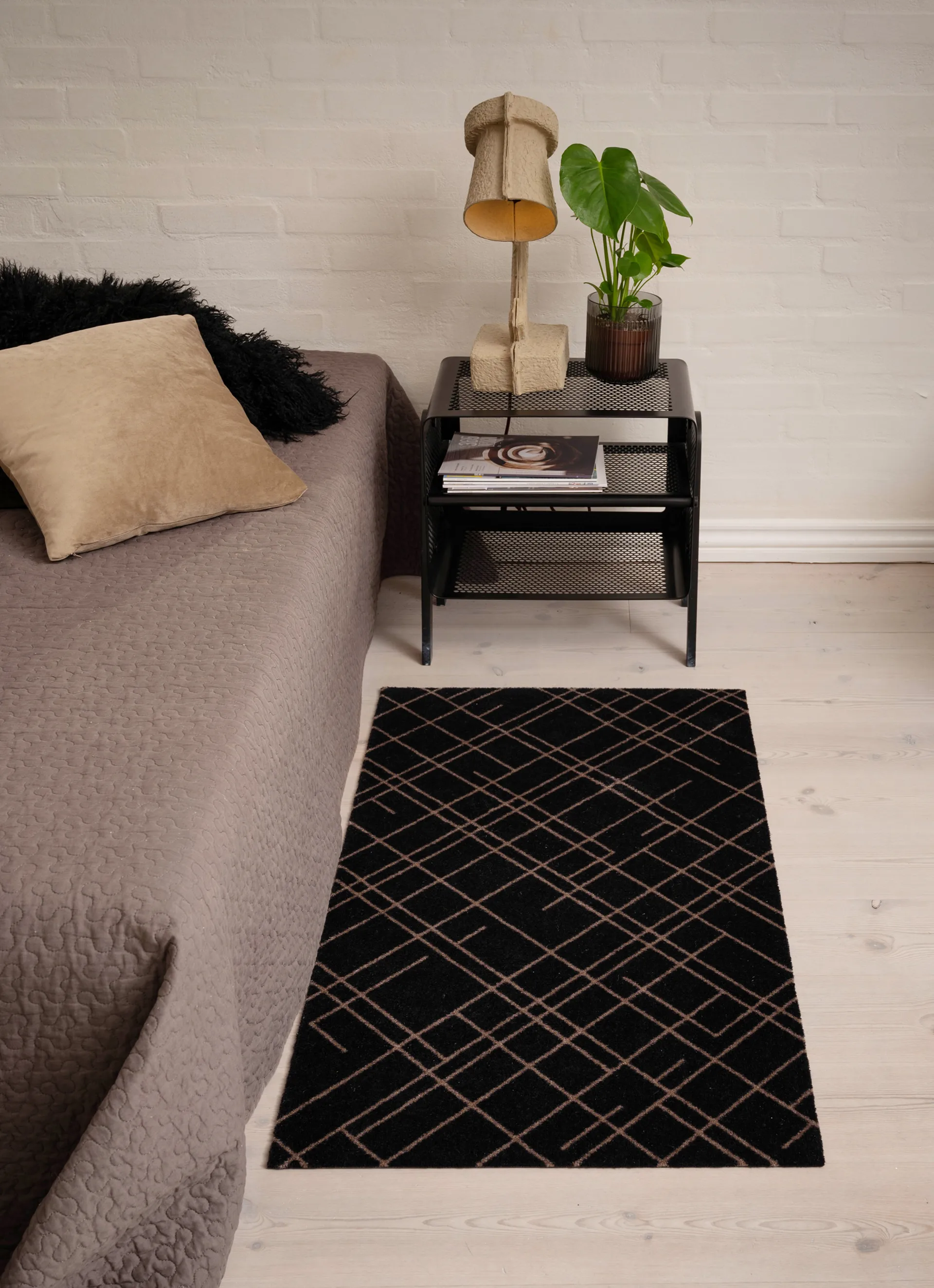 Tica shelf small, Black tica copenhagen