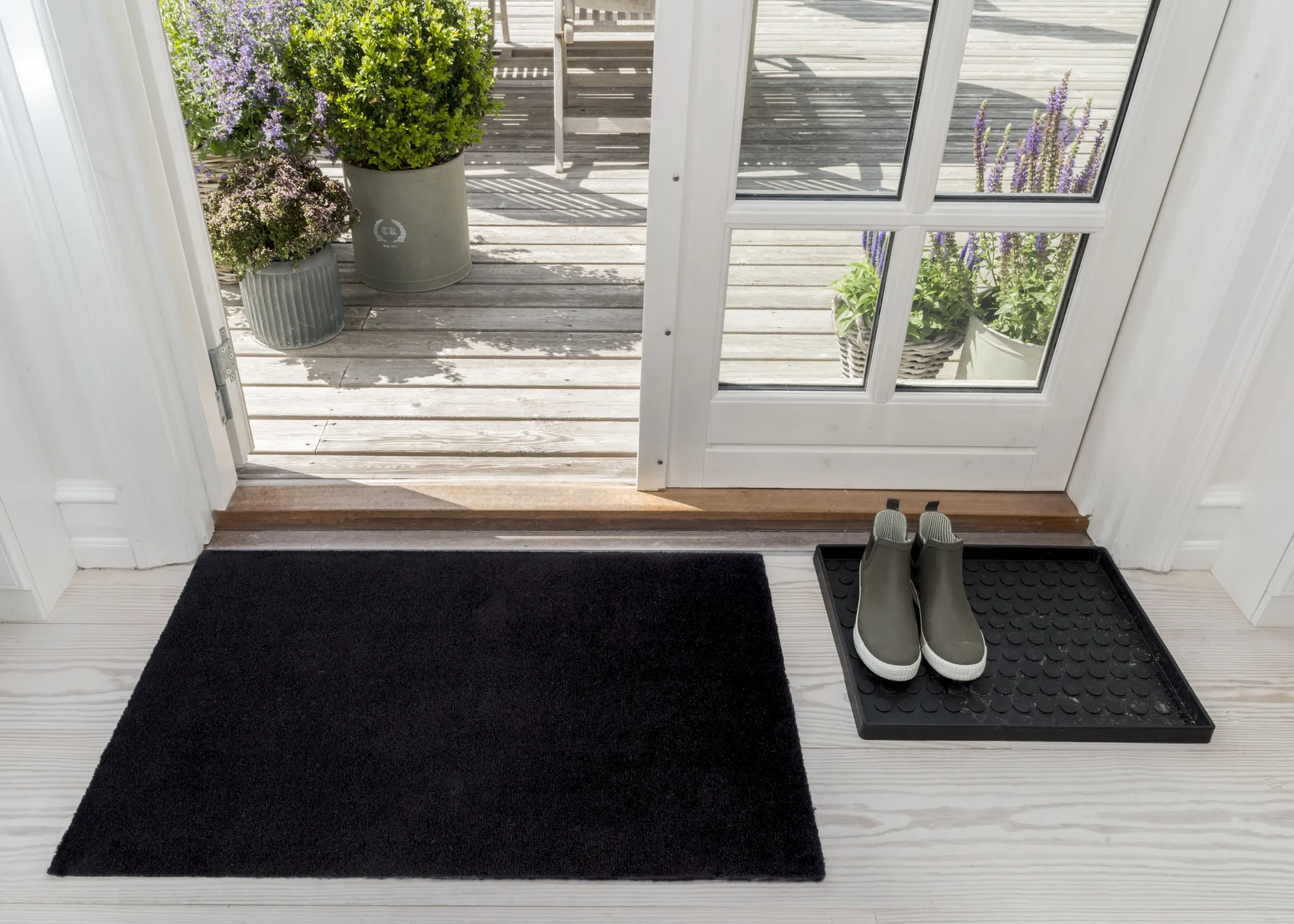 Unicolor doormat, Black. 60x90 cm tica copenhagen