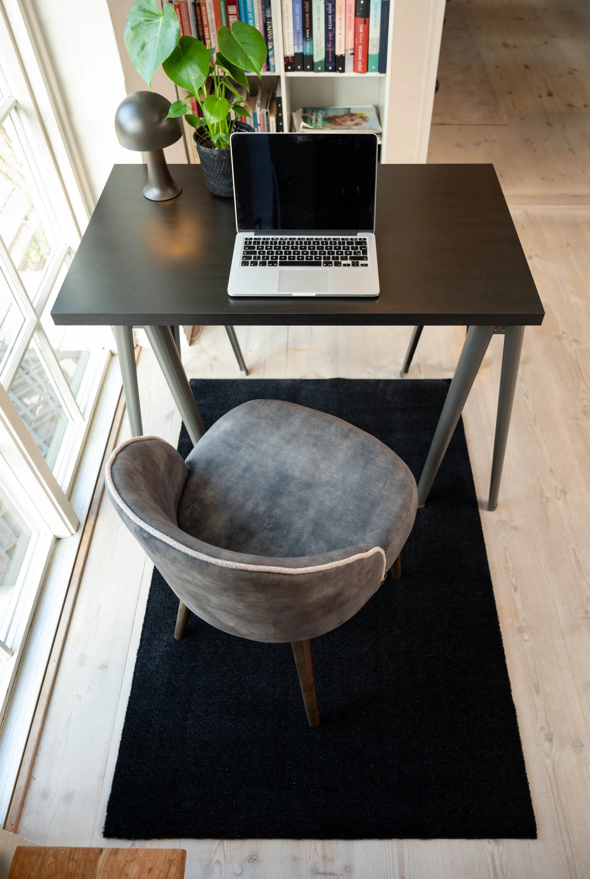 Unicolor hallway rug, Black. 90x130 cm tica copenhagen