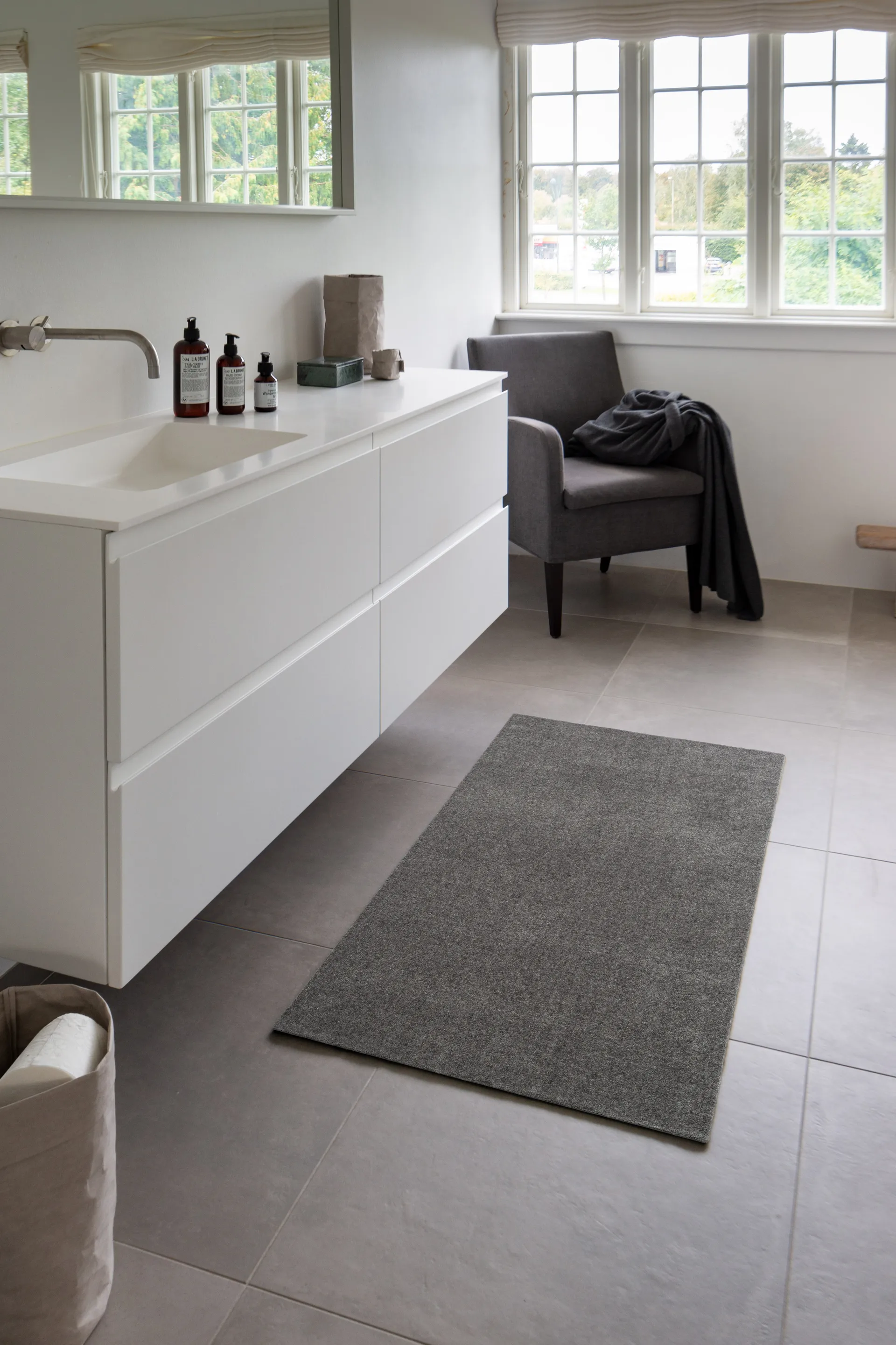 Unicolor hallway rug, Steel grey. 67x120 cm tica copenhagen