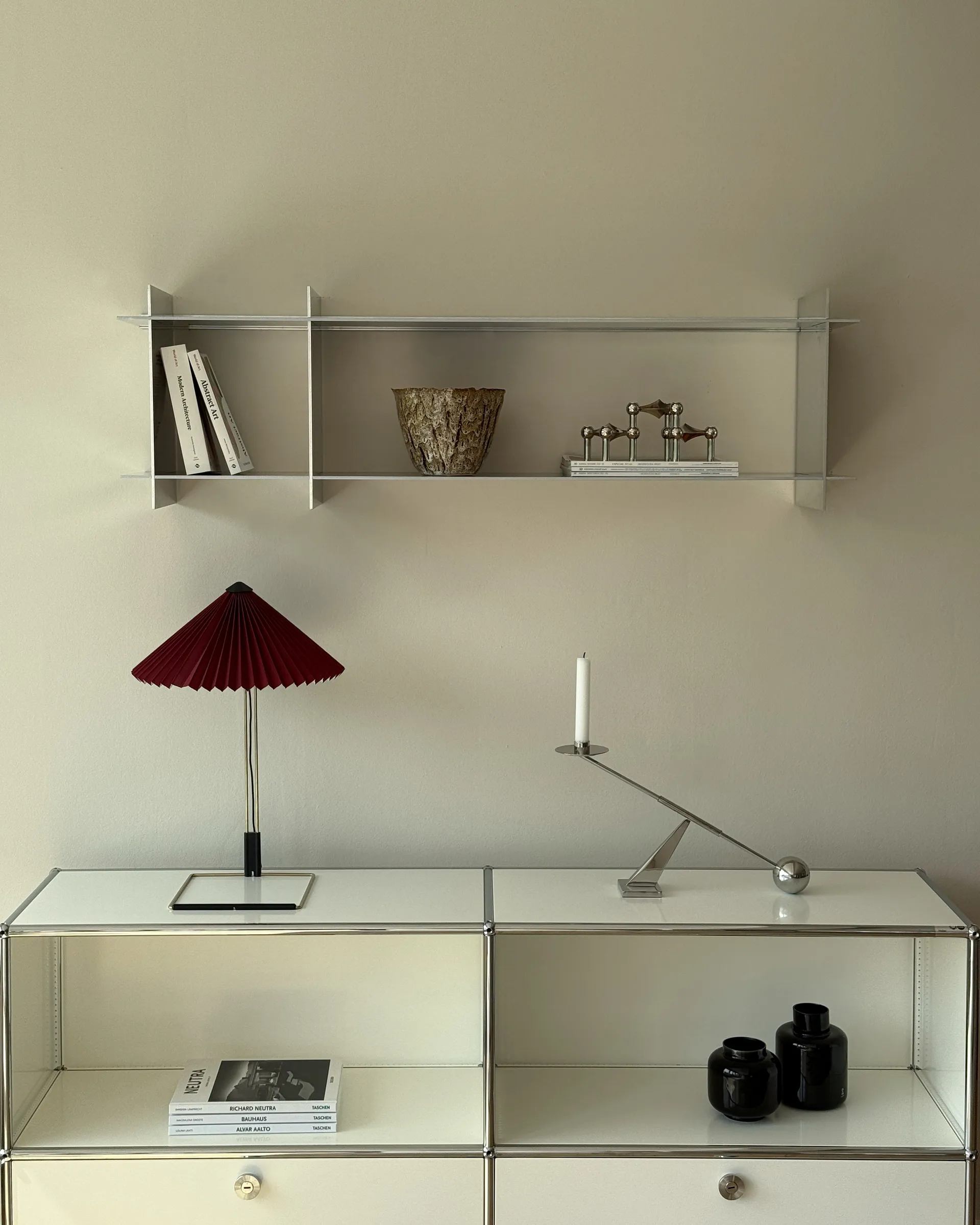 Ark wall shelf, Aluminium Tinted