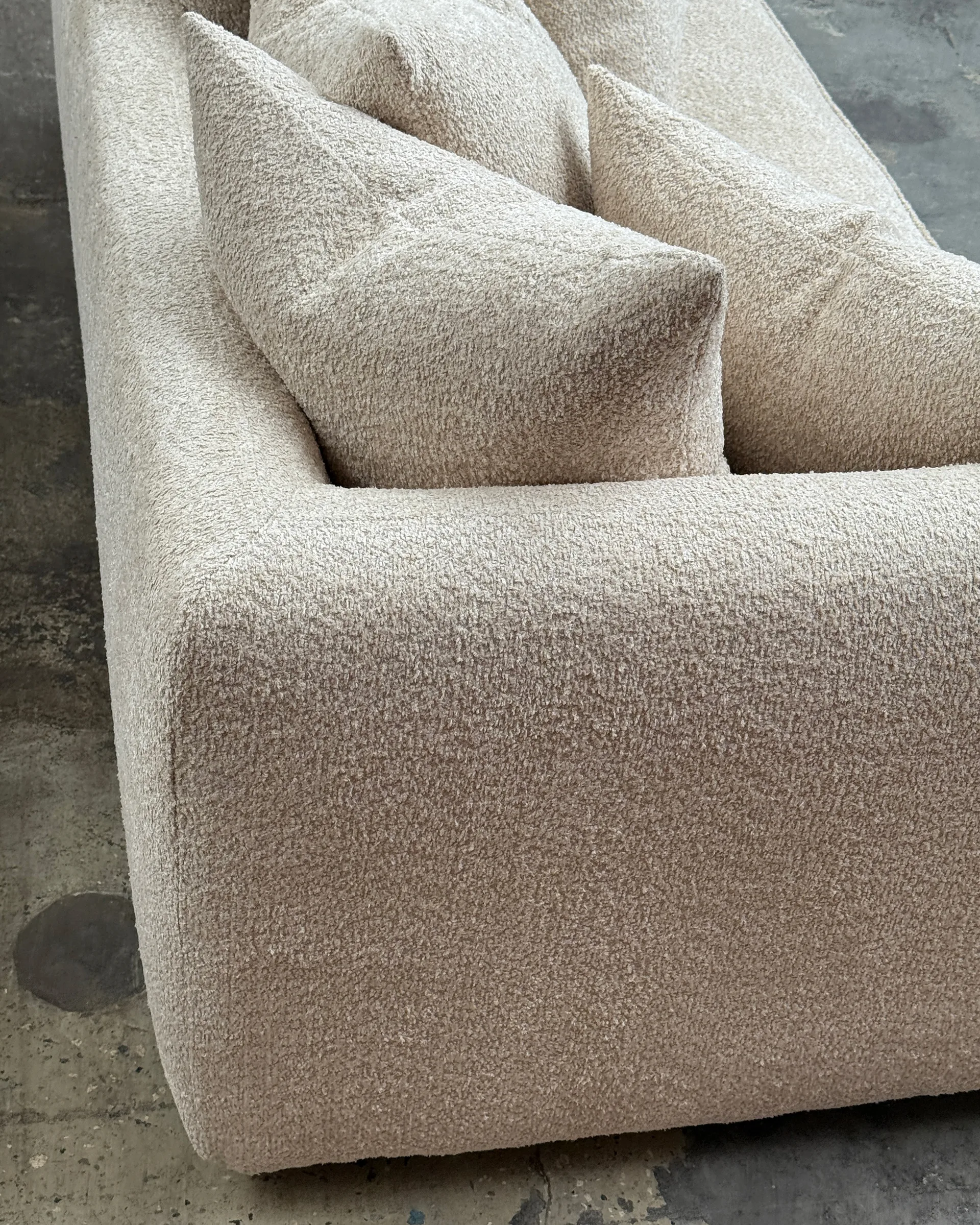 Cornell sofa, Bouclé soft sand Tinted