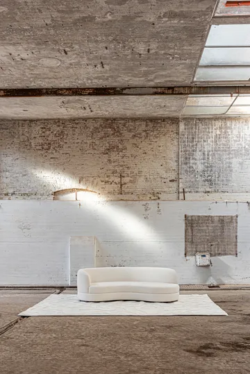 Delon sofa - Bouclé off-white - Tinted