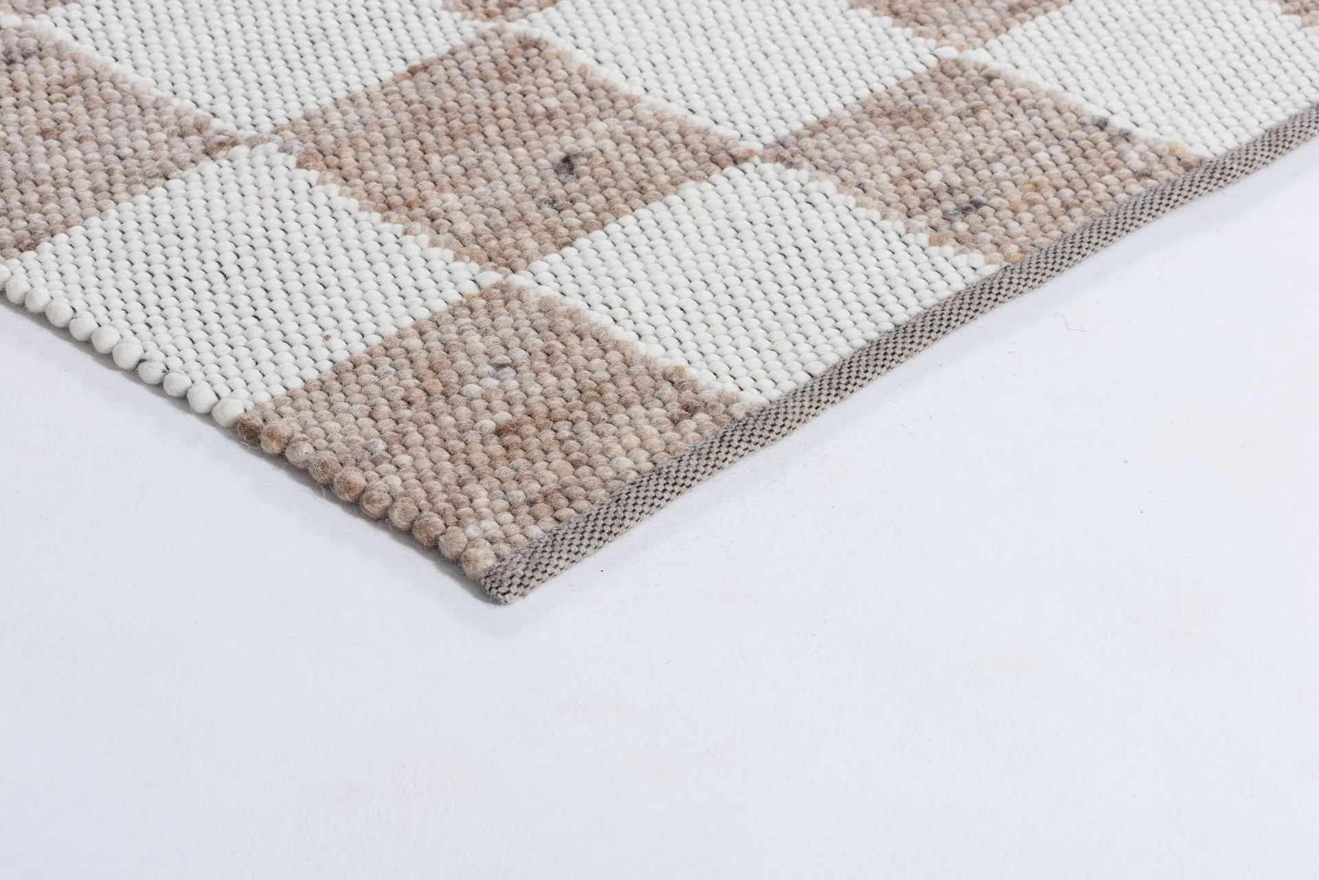 Gotland Design rug Special Edition, Light brown-white no. 2412, 90x180 cm Tisca